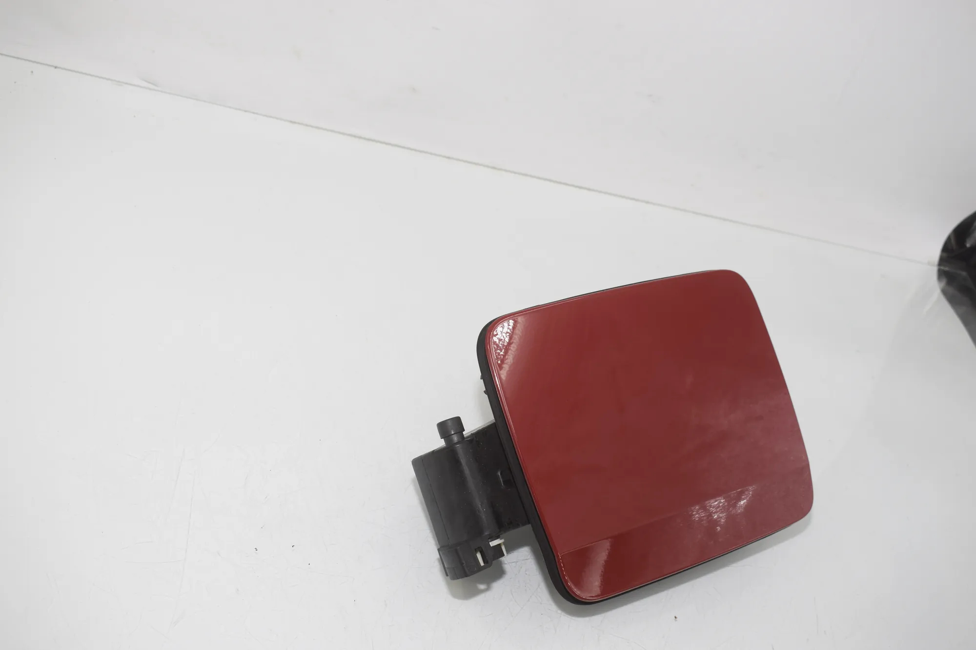 Fuel Tank Flap Cap – OEM 7335767 · BMW i3 (I01) s Range Extender 2019 – 2