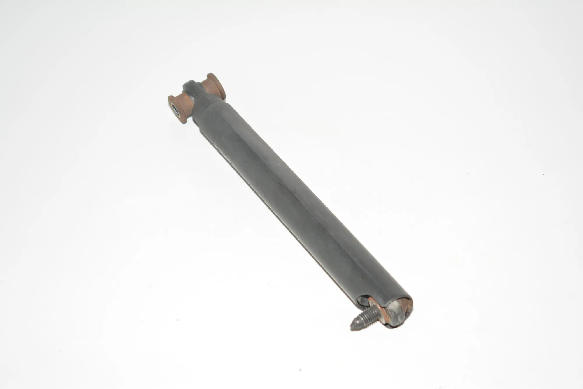 Left Side Tailgate Gas Strut – OEM 8402195 · BMW X5 (E53) 4.4 i 2004 – 3