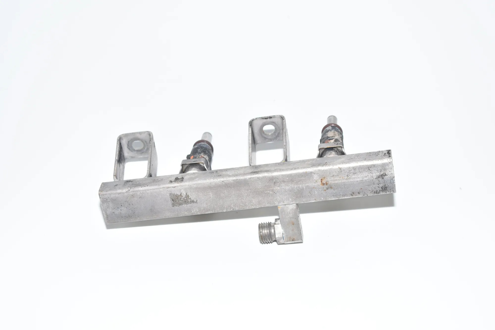 Fuel Rail – OEM 8529936 · BMW i3 (I01) Hybrid 2018 – 4