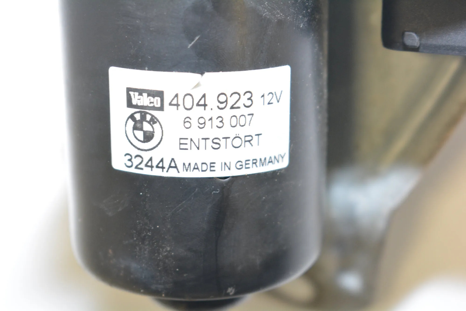 Front Windshield Wiper Mechanism – OEM 6913007 · BMW X5 (E53) 4.4 i 2004 – 5