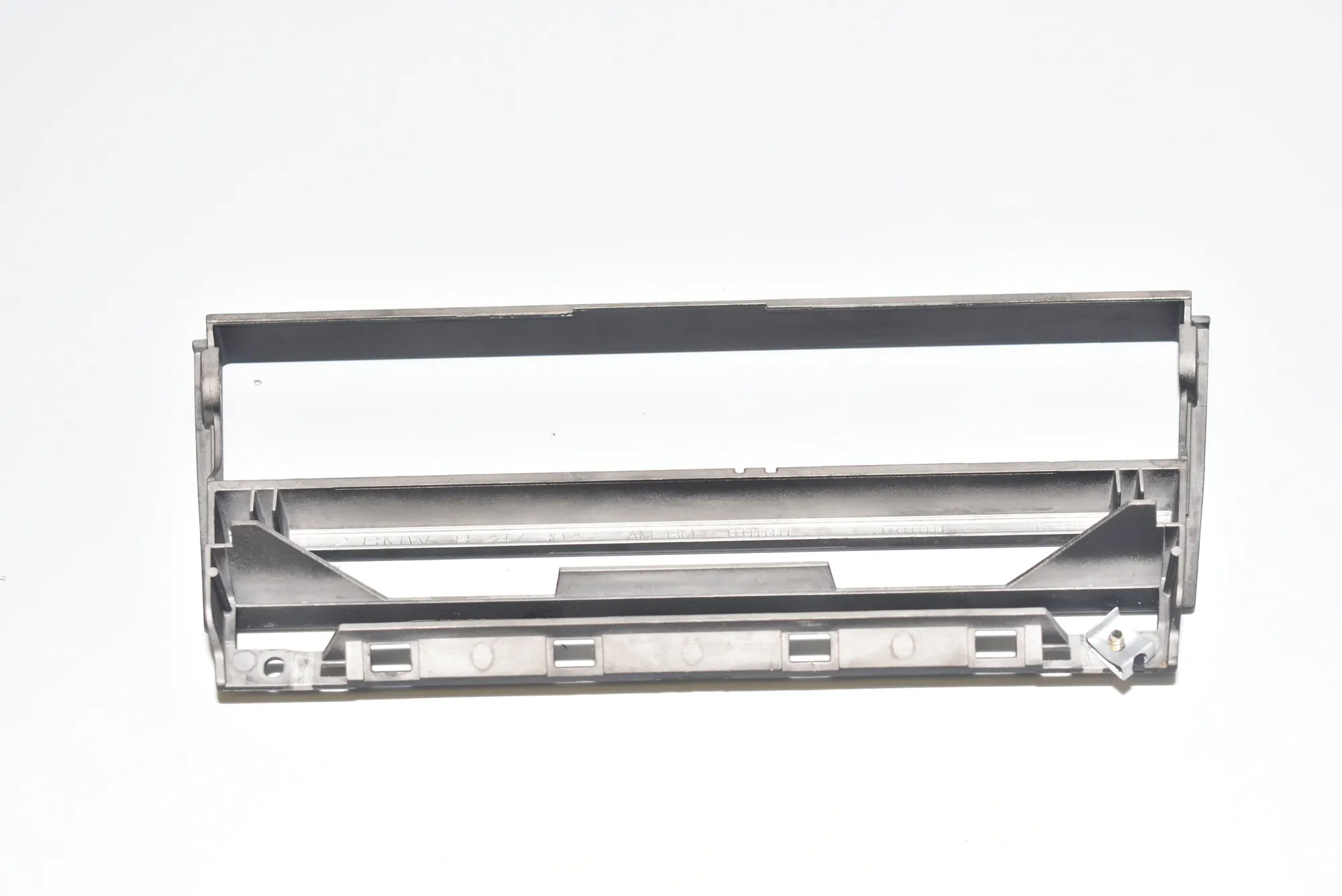 Other Interior Parts – OEM 8247302 · BMW 5 Touring (E39) 530 d 1999 – 3