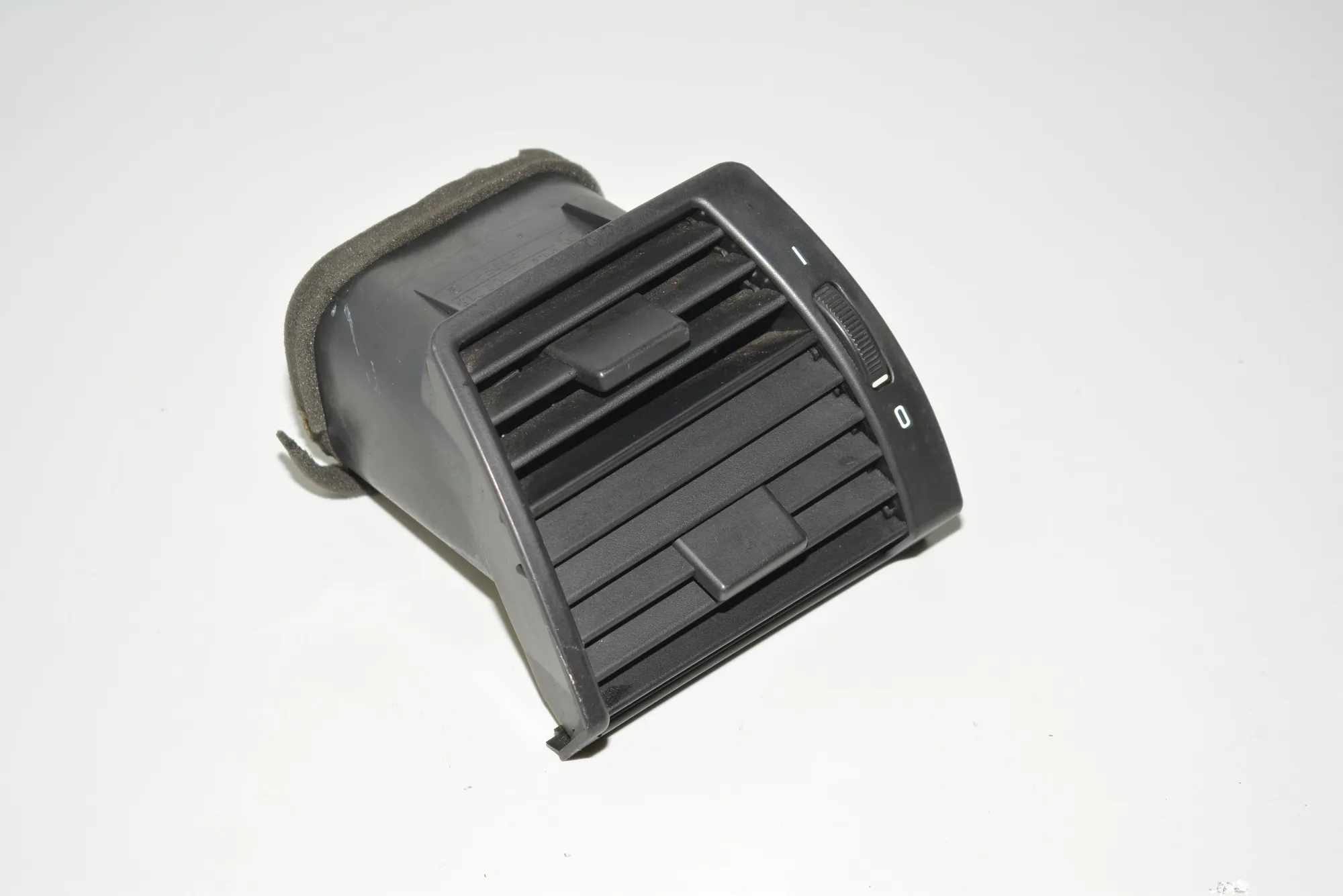 Dashboard Air Vents – OEM 8402215 · BMW X5 (E53) 4.4 i 2004