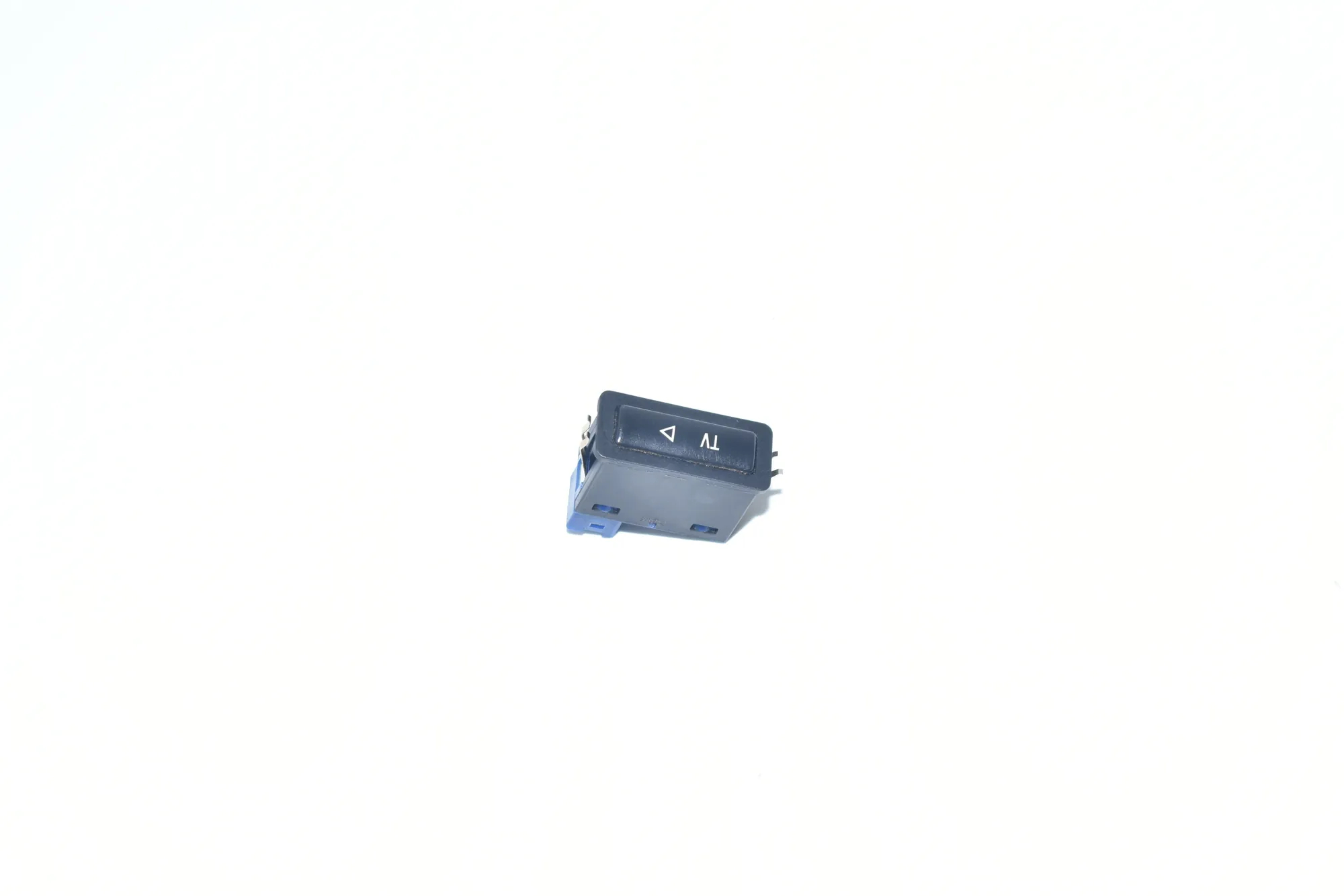 Switches – OEM 8368345 · BMW X5 (E53) 4.6 is 2002 – 2