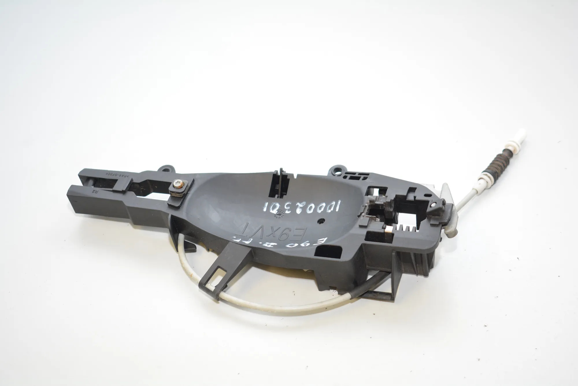 Front Right Door Interior Handle Frame – OEM 7059971 · BMW 3 (E90) 330 d 2009 – 2