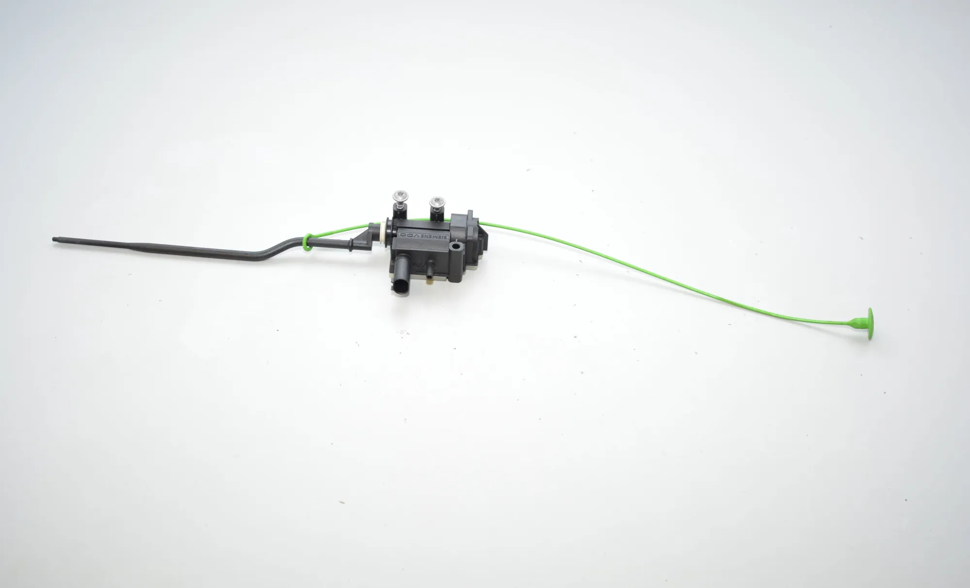 Fuel Tank Cover Lock – OEM 6985880 · BMW 3 (E90) 330 d 2009