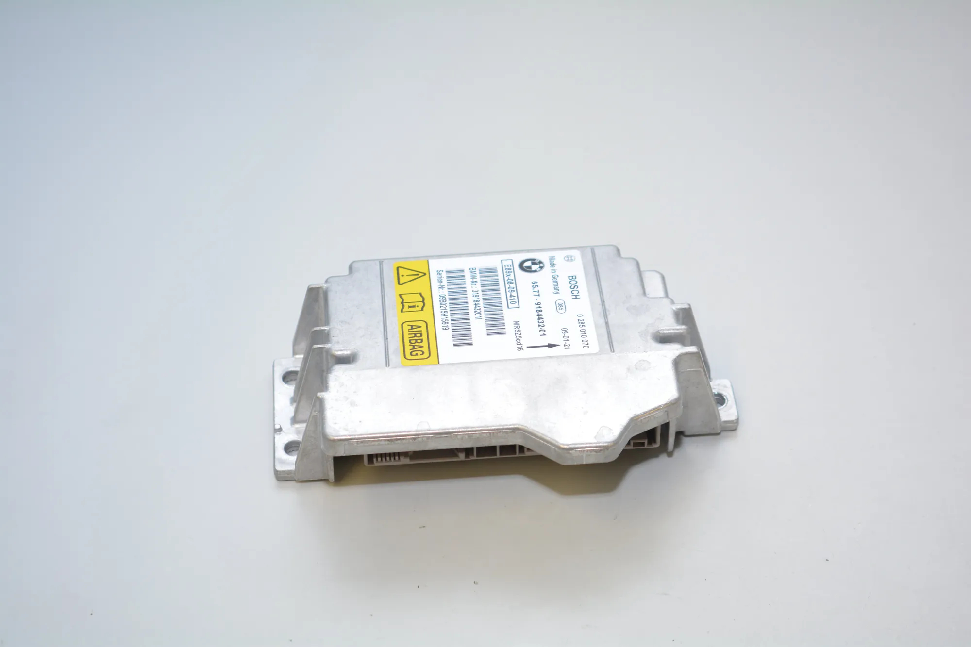 SRS Control Unit – OEM 0285010070 · BMW 3 (E90) 330 d 2009 – 2