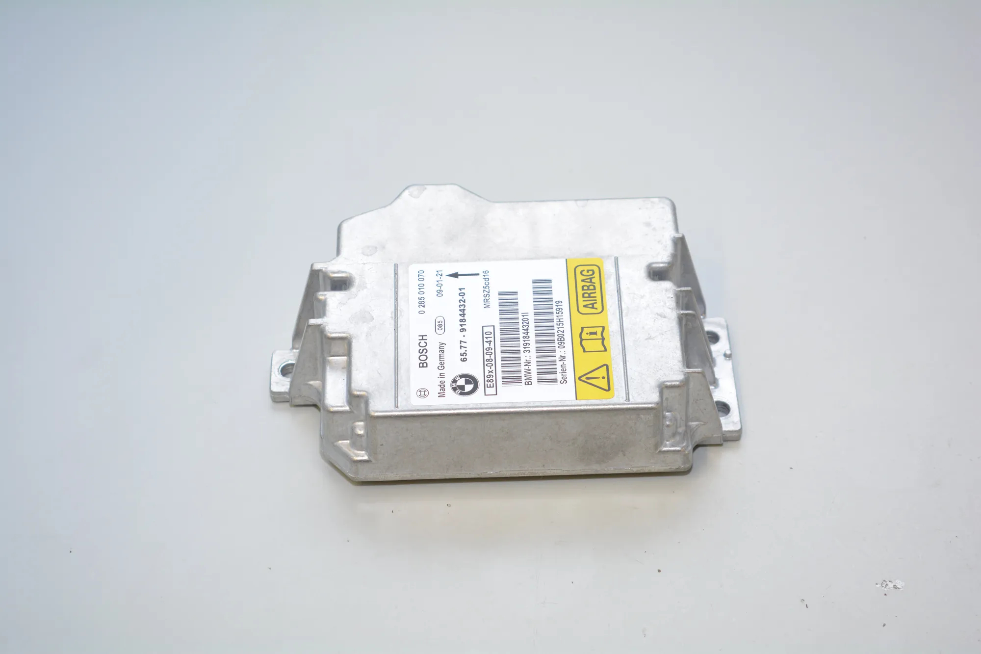 SRS Control Unit – OEM 0285010070 · BMW 3 (E90) 330 d 2009