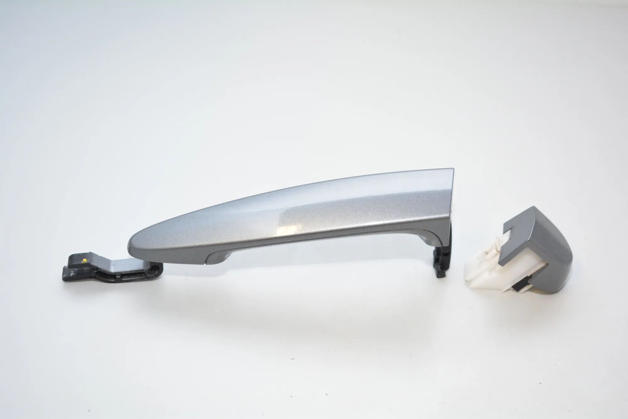 Rear Left Door Exterior Handle · BMW 3 (E90) 330 d 2009