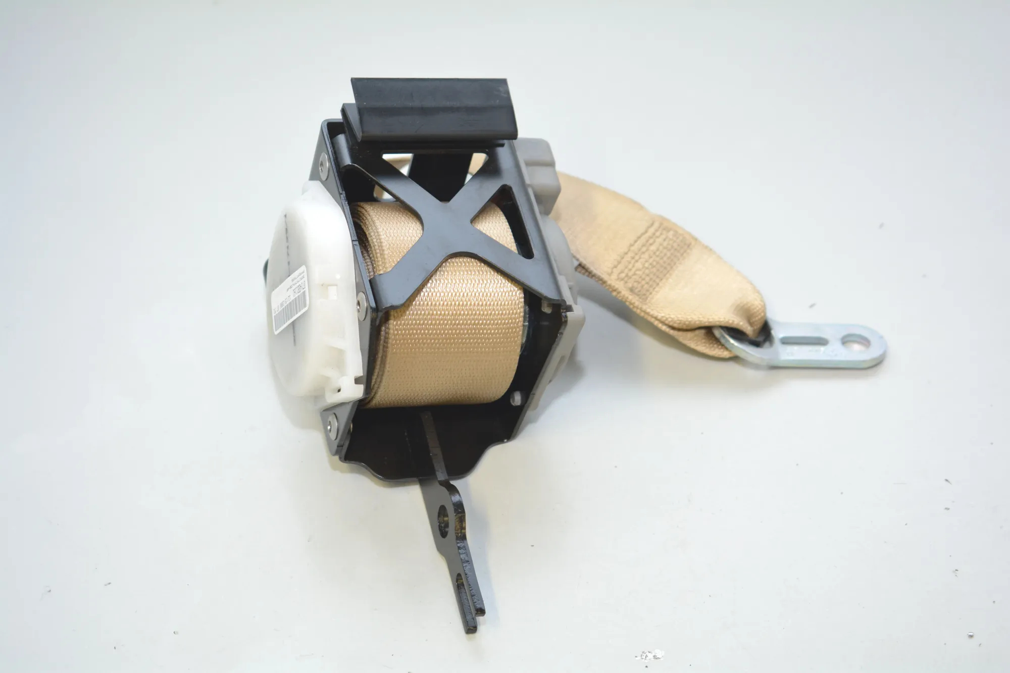 Rear Left Seatbelt – OEM 9160109 · BMW 3 (E90) 330 d 2009 – 4