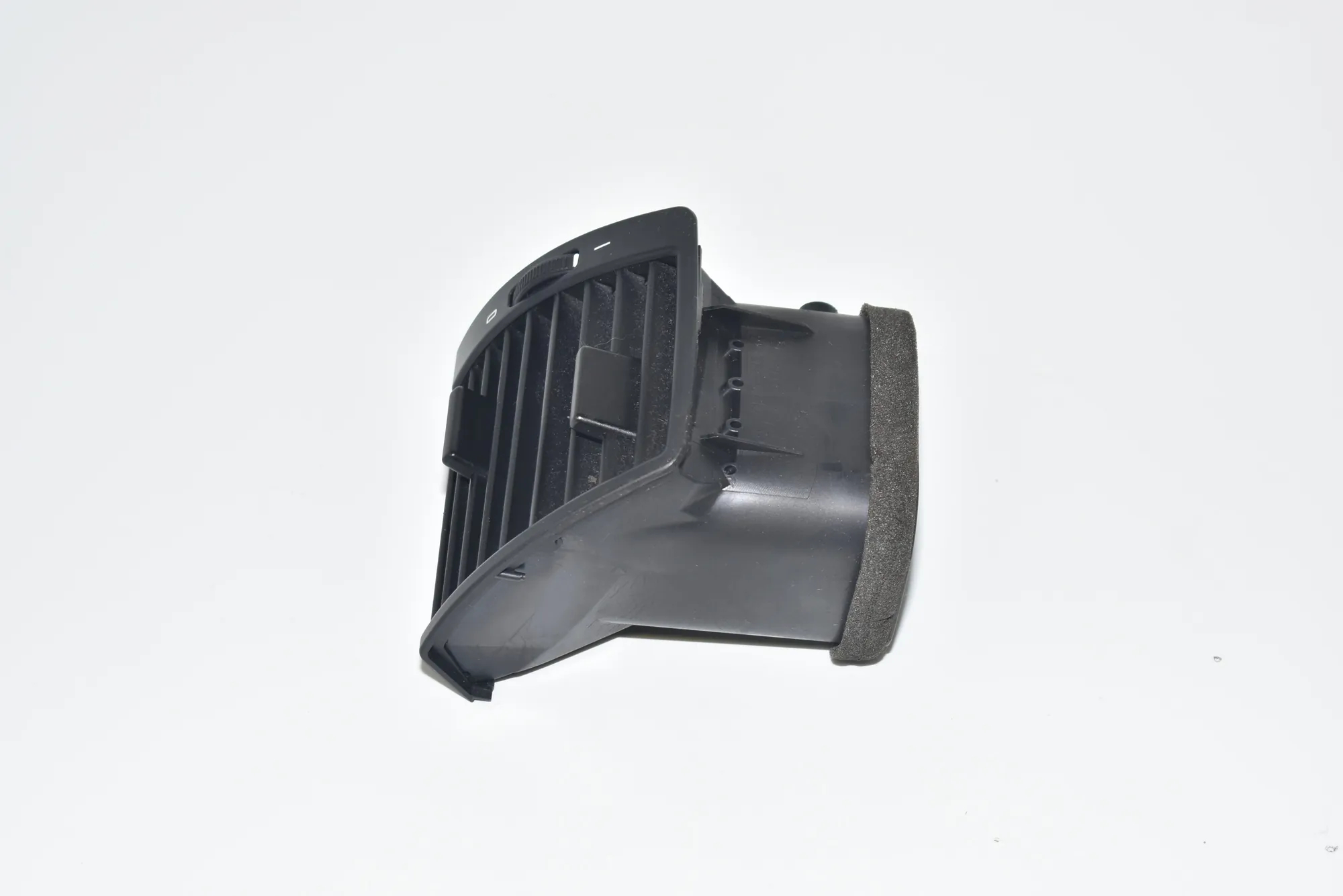 Dashboard Air Vents – OEM 8402216 · BMW X5 (E53) 4.6 is 2002 – 2