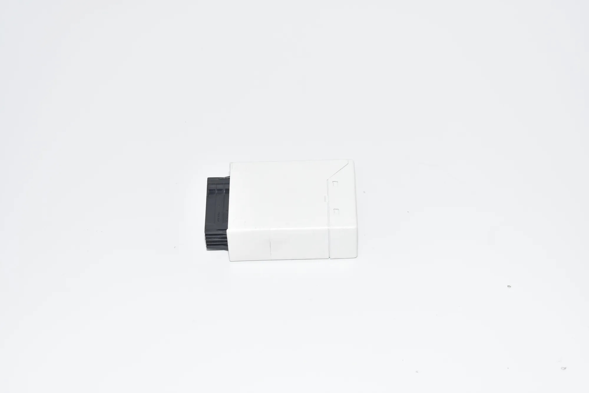 Tire Pressure Control Module – OEM 6759023 · BMW X5 (E53) 4.6 is 2002 – 4