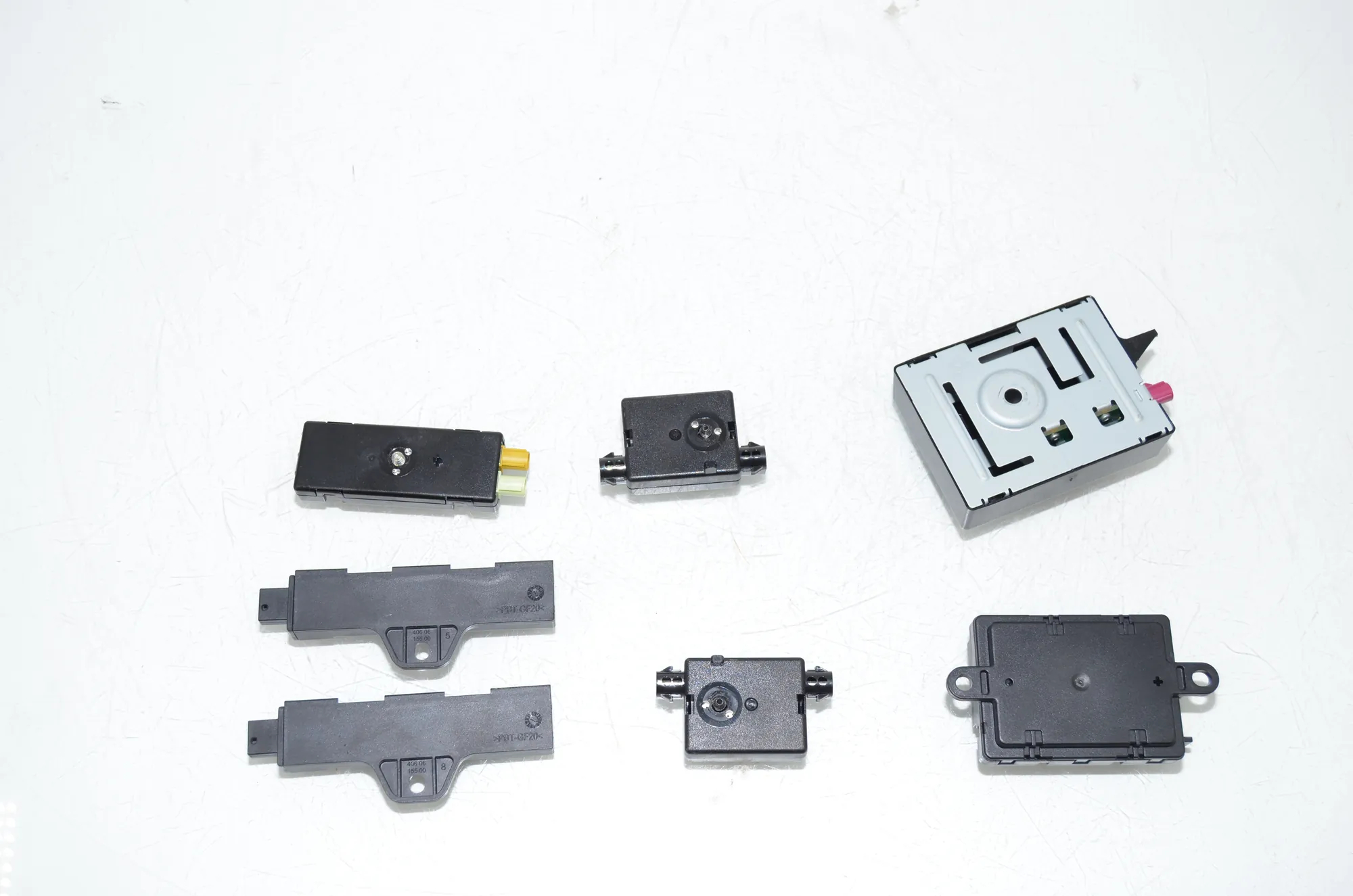 Antenna Amplifier – OEM 9325735 · BMW i3 (I01) s Range Extender 2019 – 5