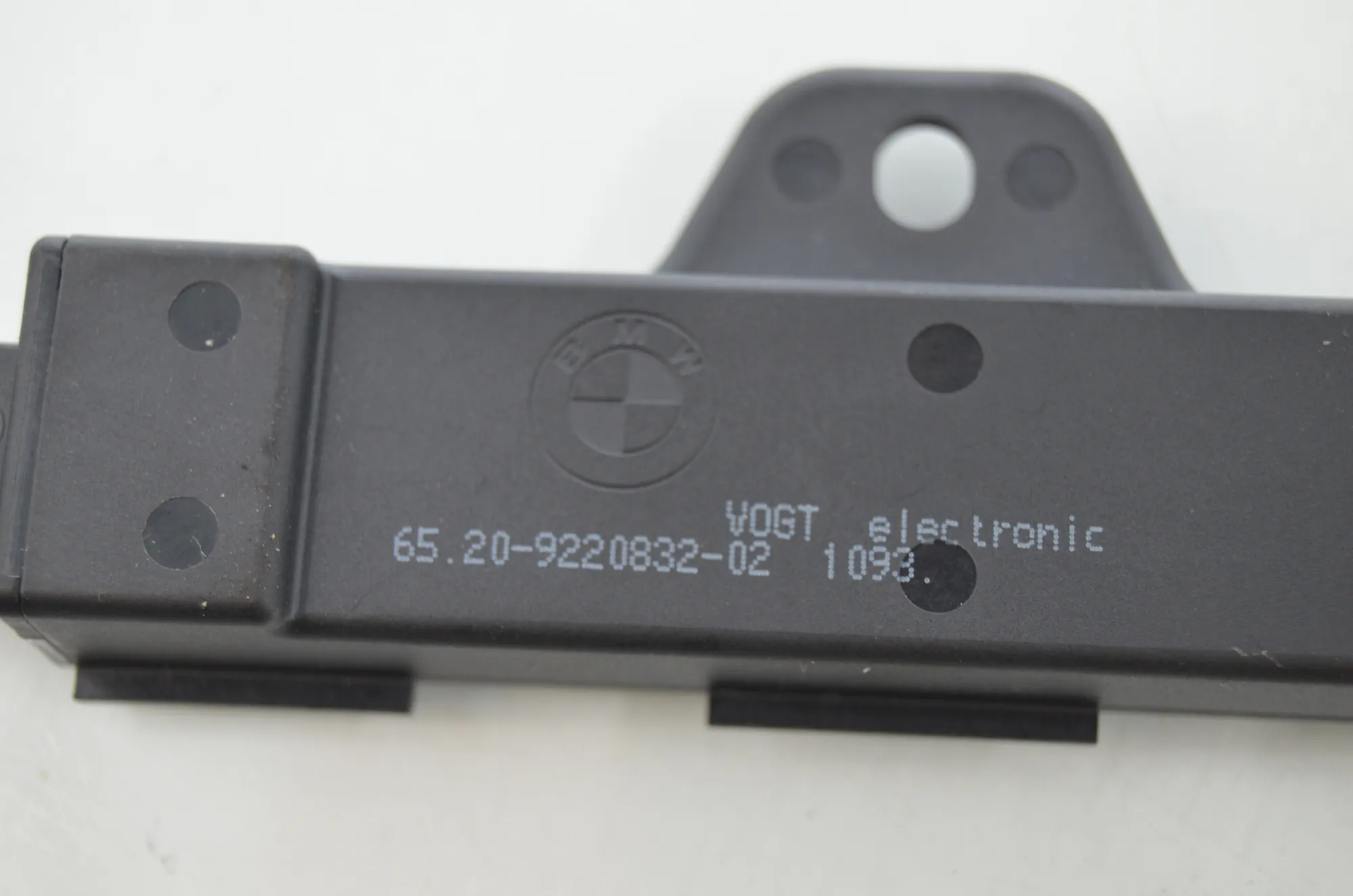 Antenna Amplifier – OEM 9325735 · BMW i3 (I01) s Range Extender 2019 – 10