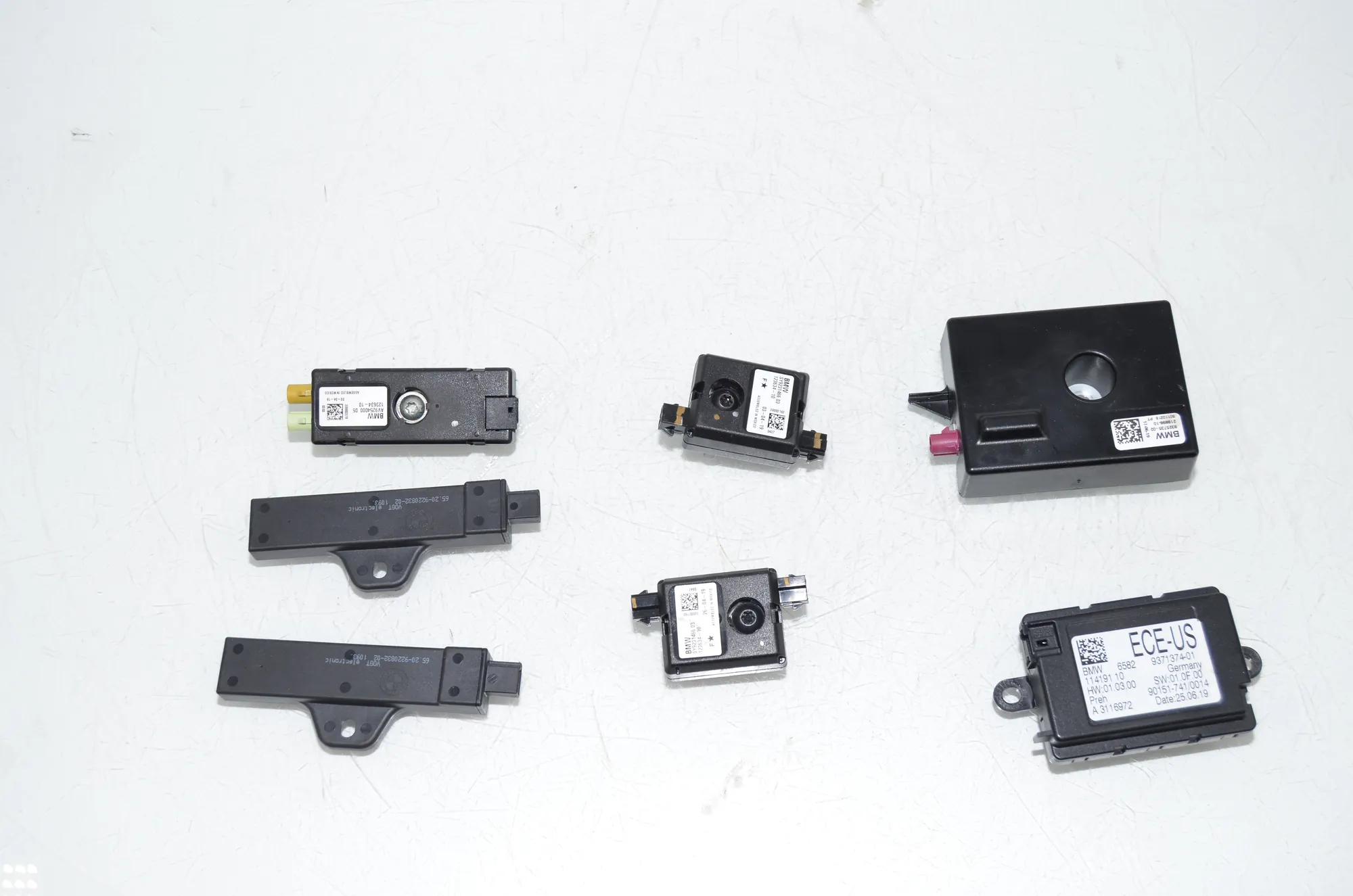 Antenna Amplifier – OEM 9325735 · BMW i3 (I01) s Range Extender 2019