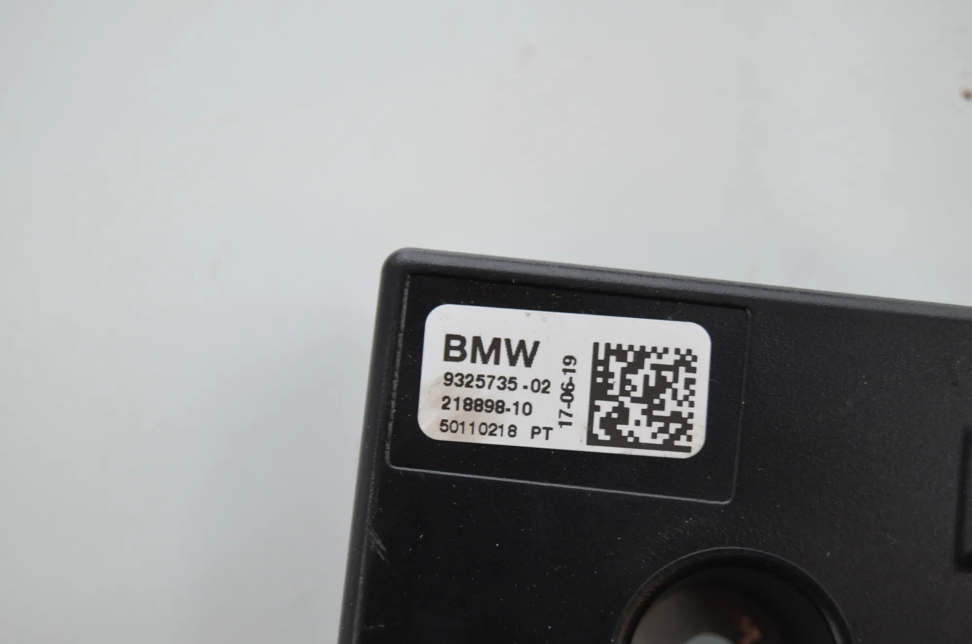 Antenna Amplifier – OEM 9325735 · BMW i3 (I01) s Range Extender 2019 – 6