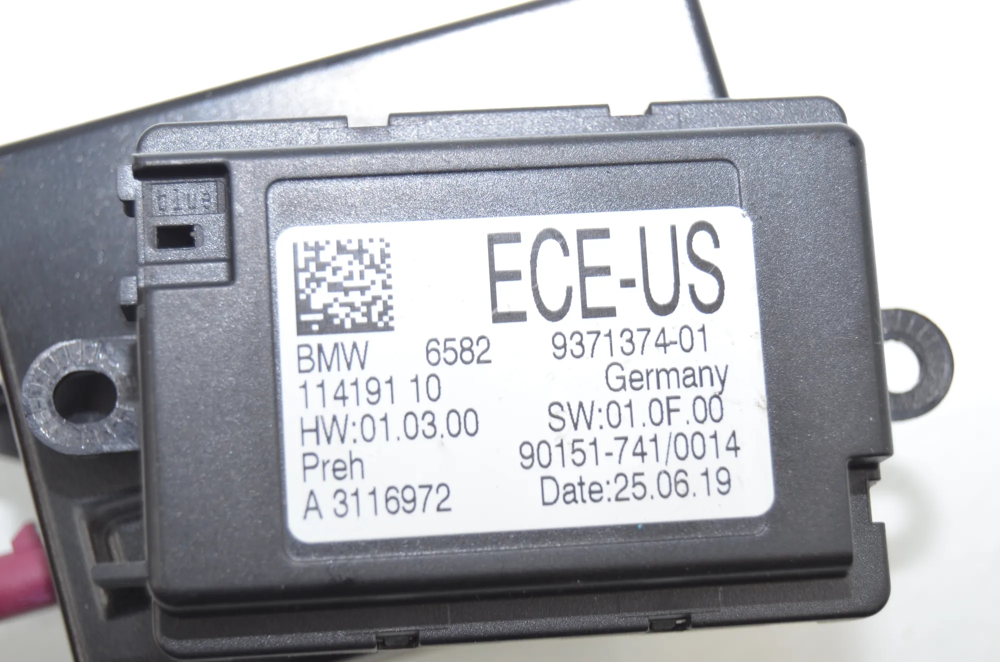 Antenna Amplifier – OEM 9325735 · BMW i3 (I01) s Range Extender 2019 – 7