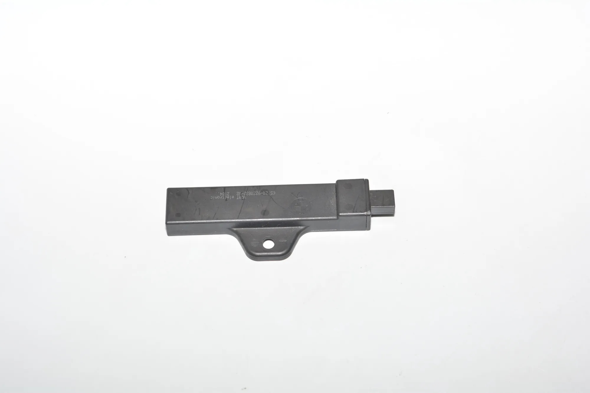 Antenna – OEM 9220832 · BMW i3 (I01) Hybrid 2018 – 2