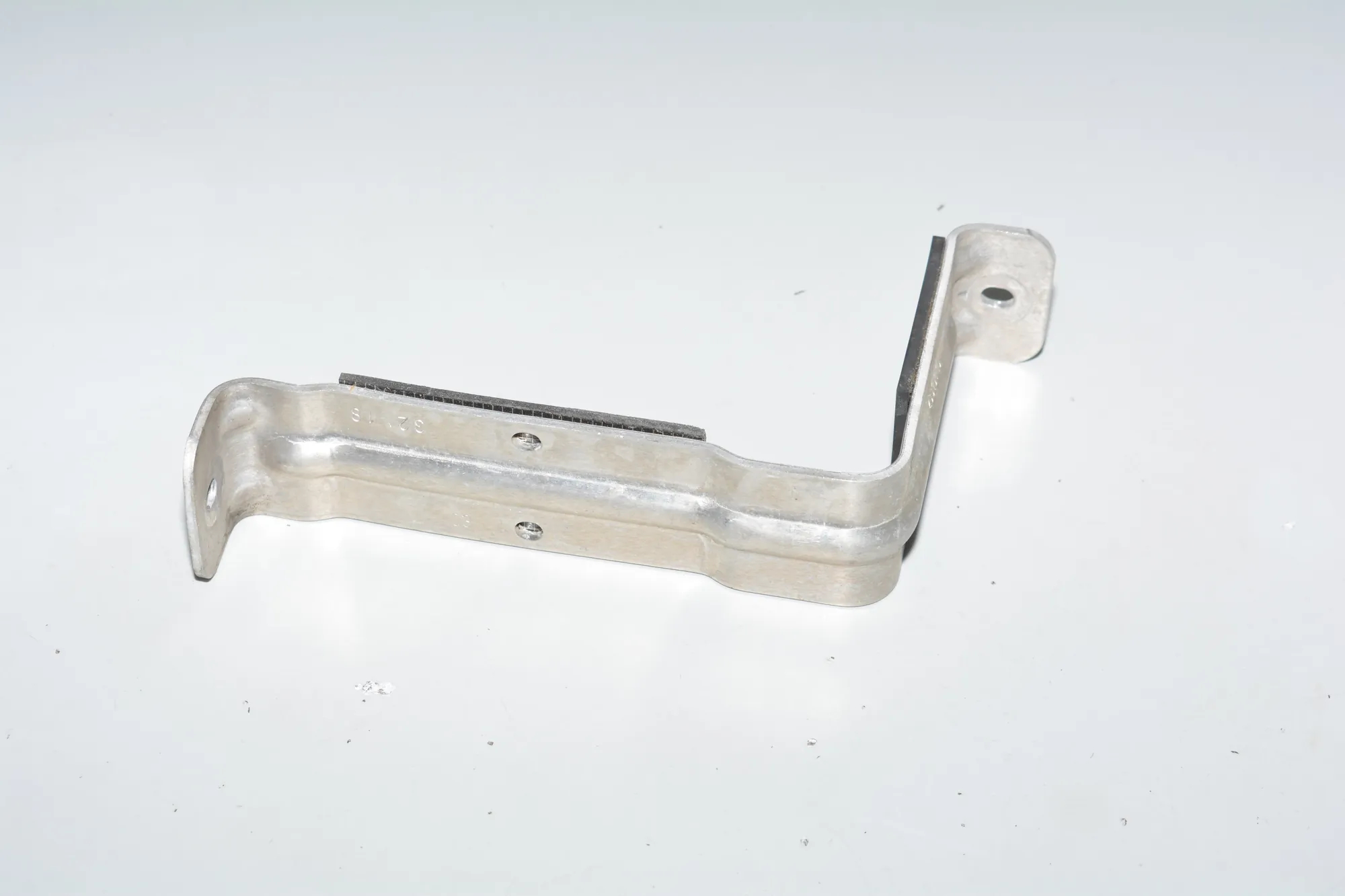 Battery Holder – OEM 8602817 · BMW i3 (I01) Hybrid 2018 – 3