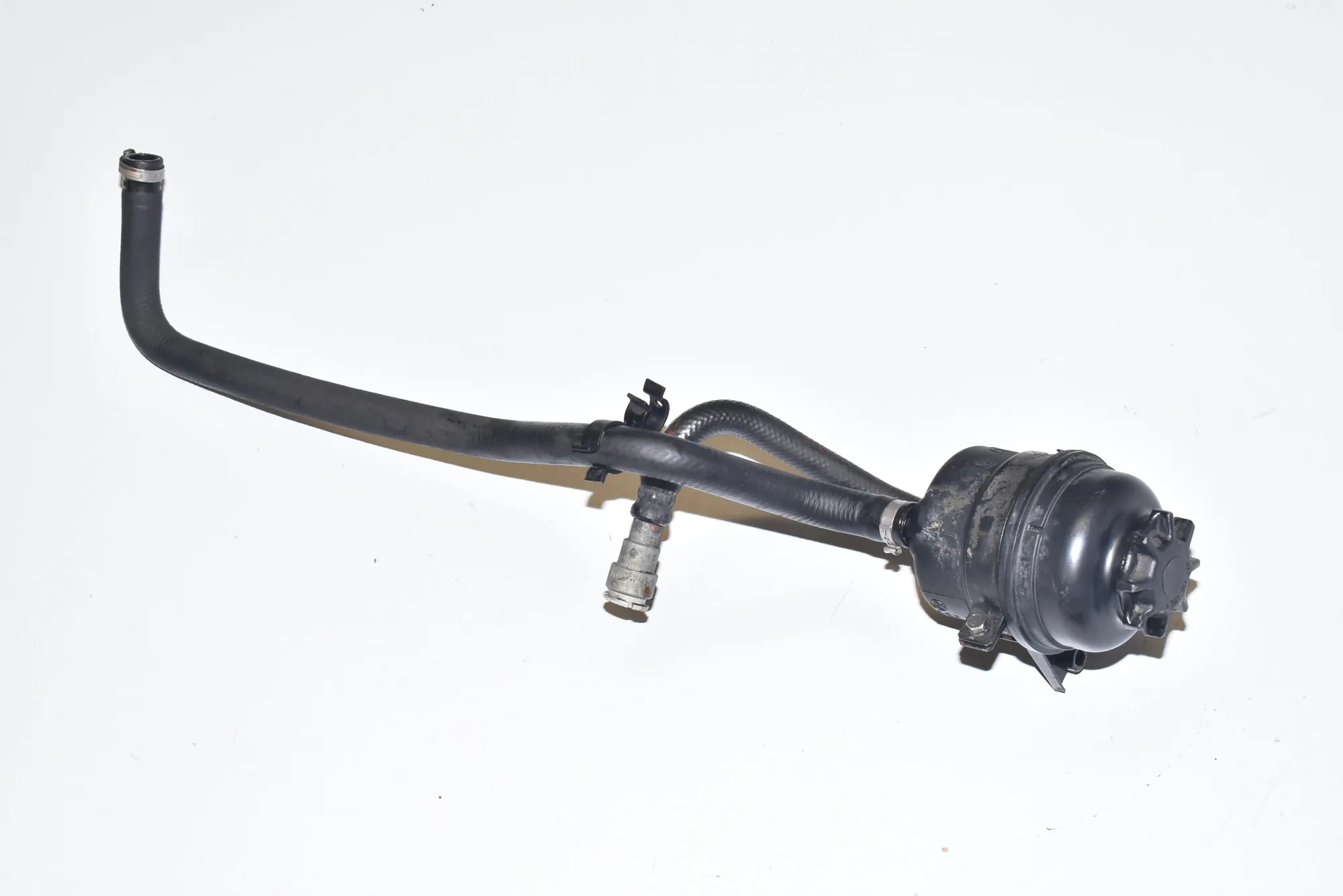 Power Steering Pump Tank – OEM 1097164 · BMW X5 (E53) 4.6 is 2002 – 3
