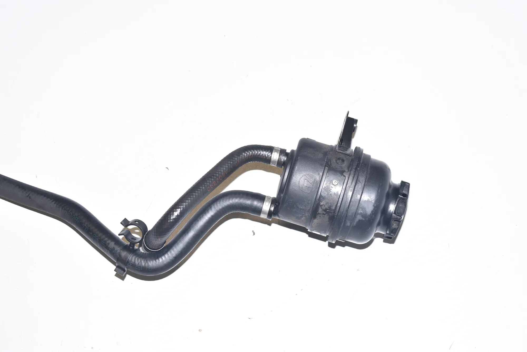 Power Steering Pump Tank – OEM 1097164 · BMW X5 (E53) 4.6 is 2002 – 2