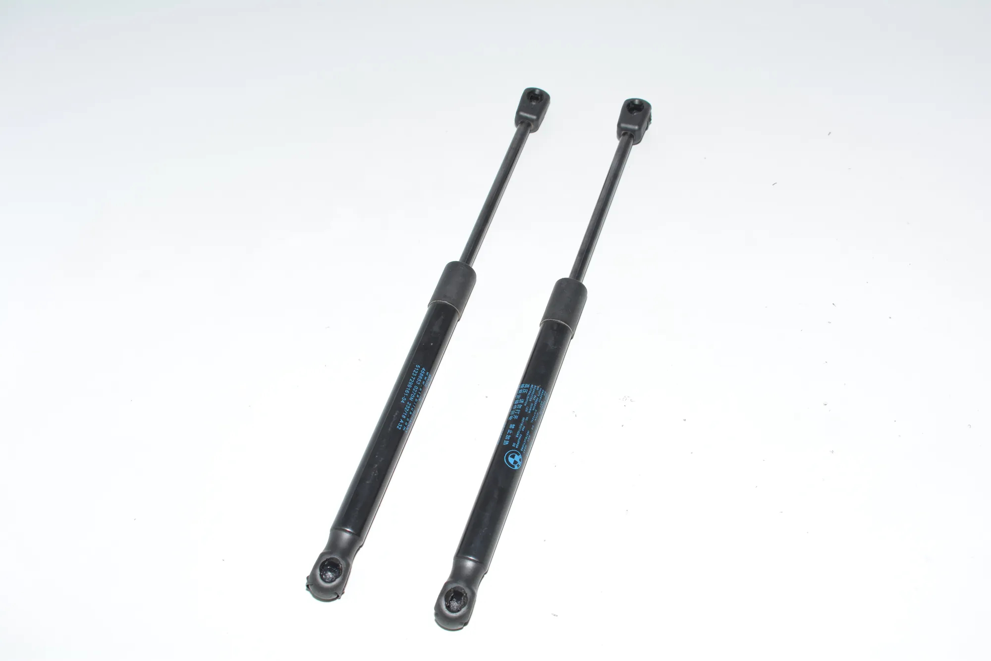 Front Left Bonnet Strut – OEM 7299161 · BMW i3 (I01) Hybrid 2018 – 3