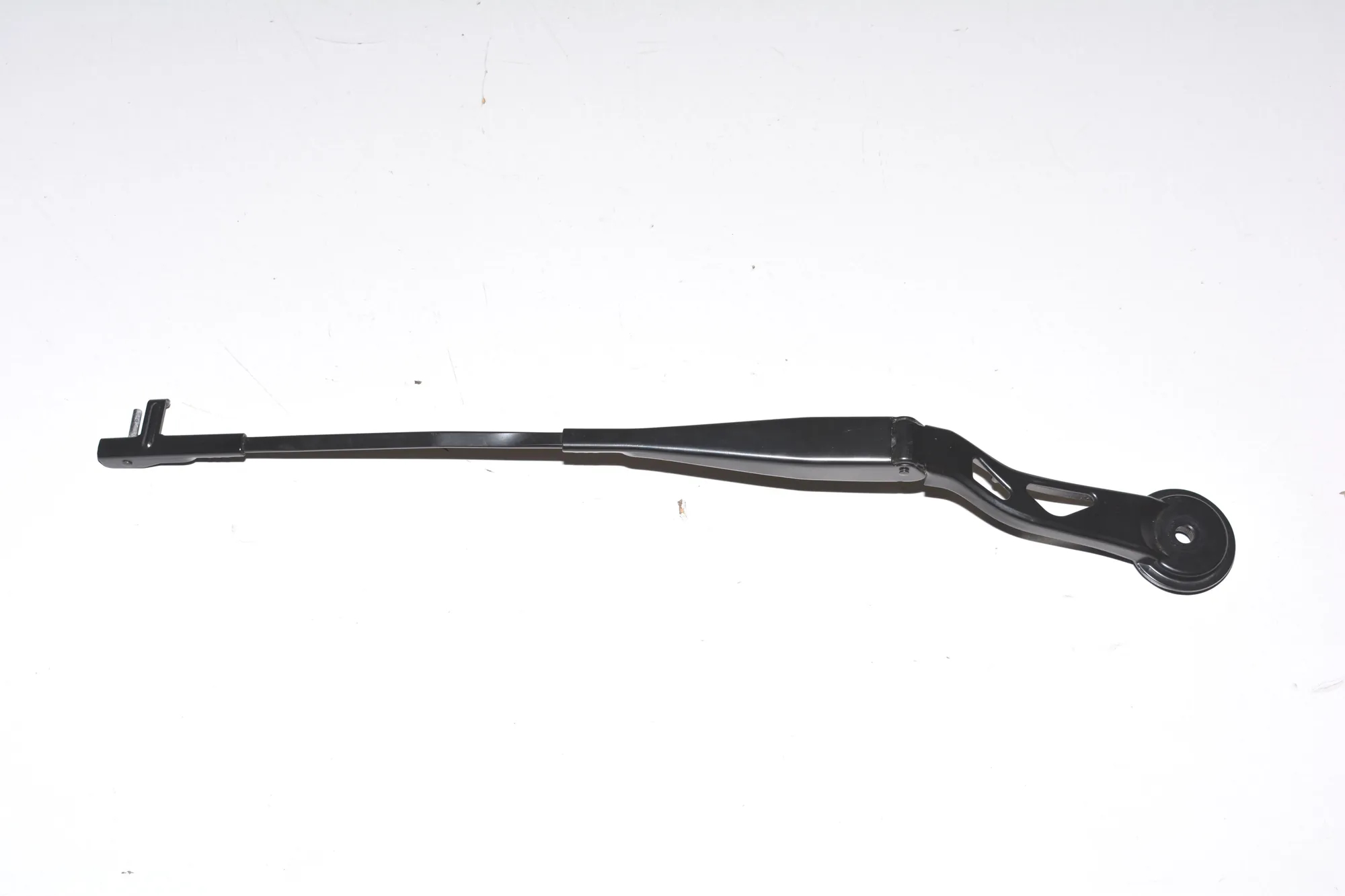 Front Wiper Arms – OEM 7322167 · BMW i3 (I01) Electric 2020 – 3