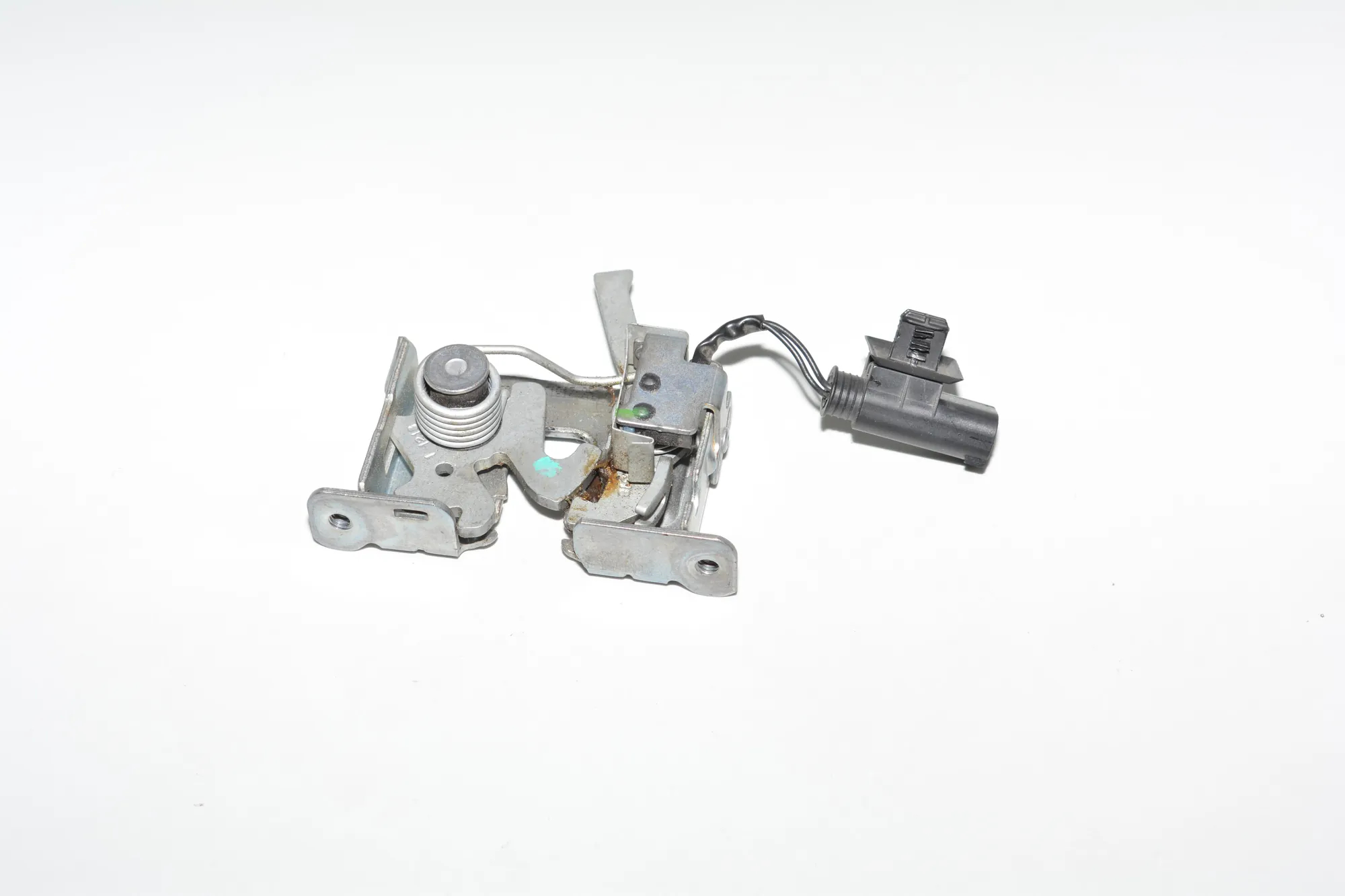 Bonnet Lock – OEM 7299162 · BMW i3 (I01) Hybrid 2016