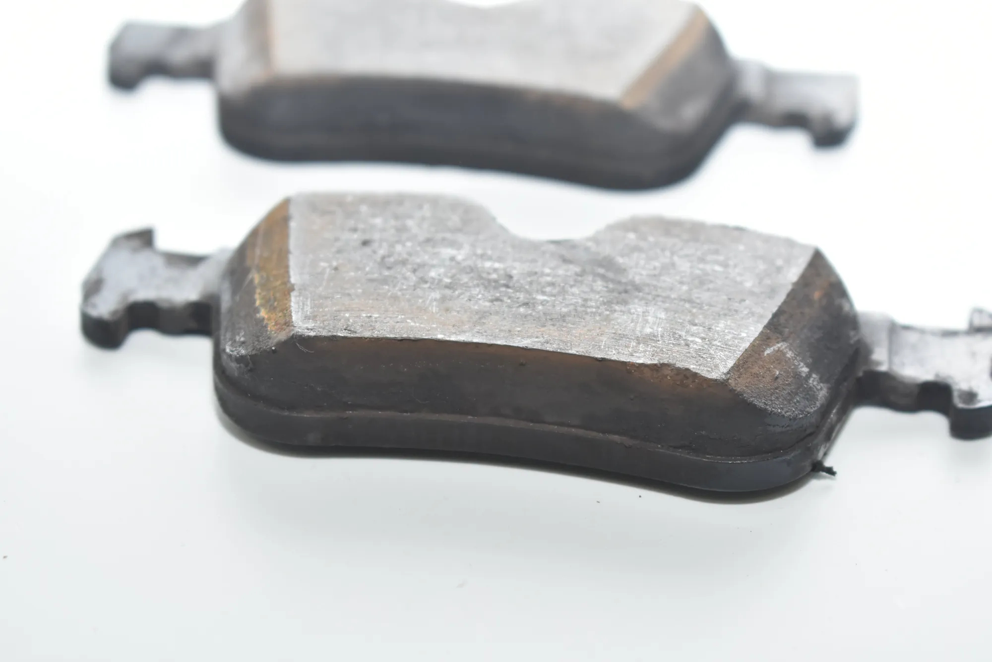 Rear Brake Pads – OEM 6854435 · BMW i3 (I01) Hybrid 2018 – 3