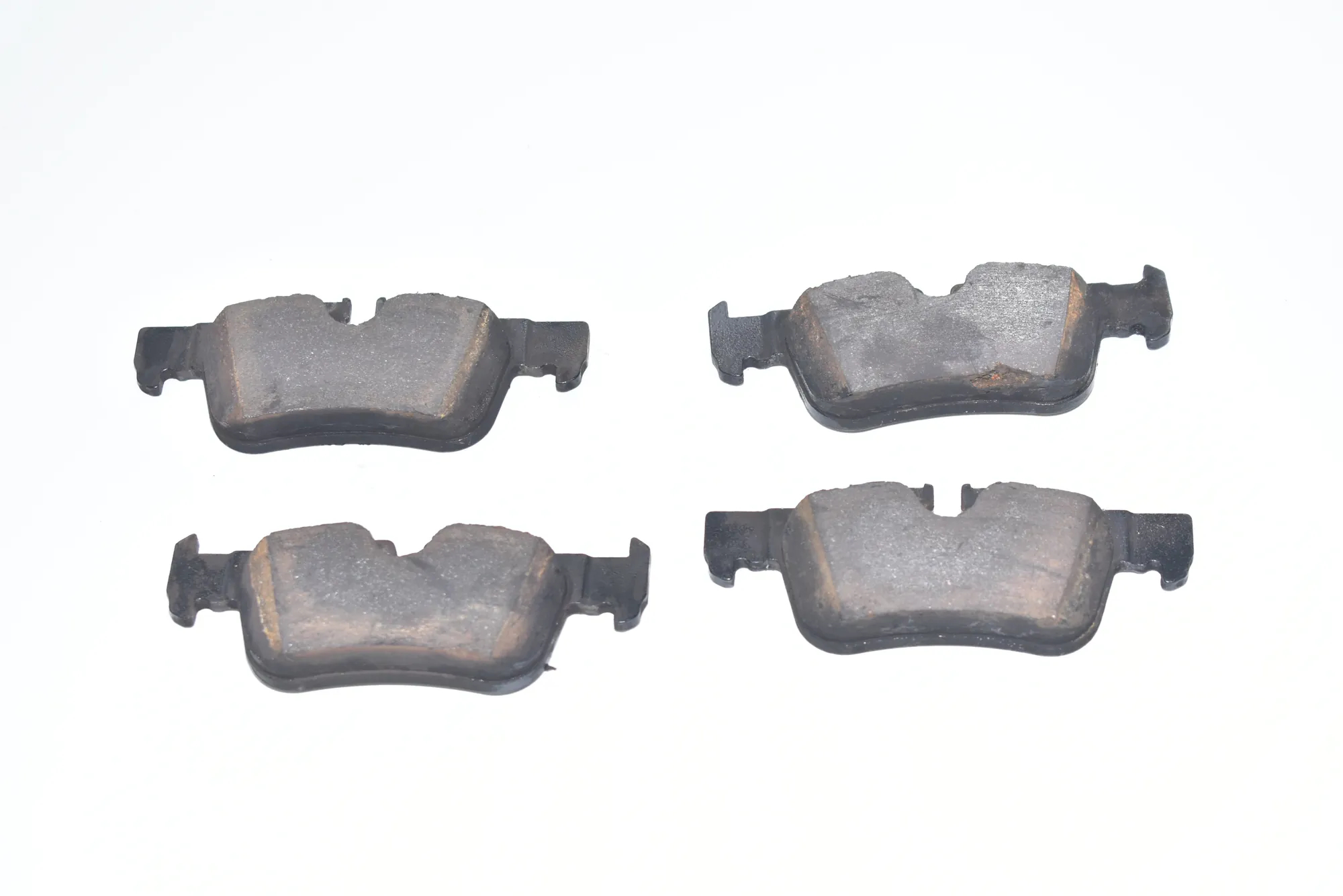 Rear Brake Pads – OEM 6854435 · BMW i3 (I01) Hybrid 2018 – 2