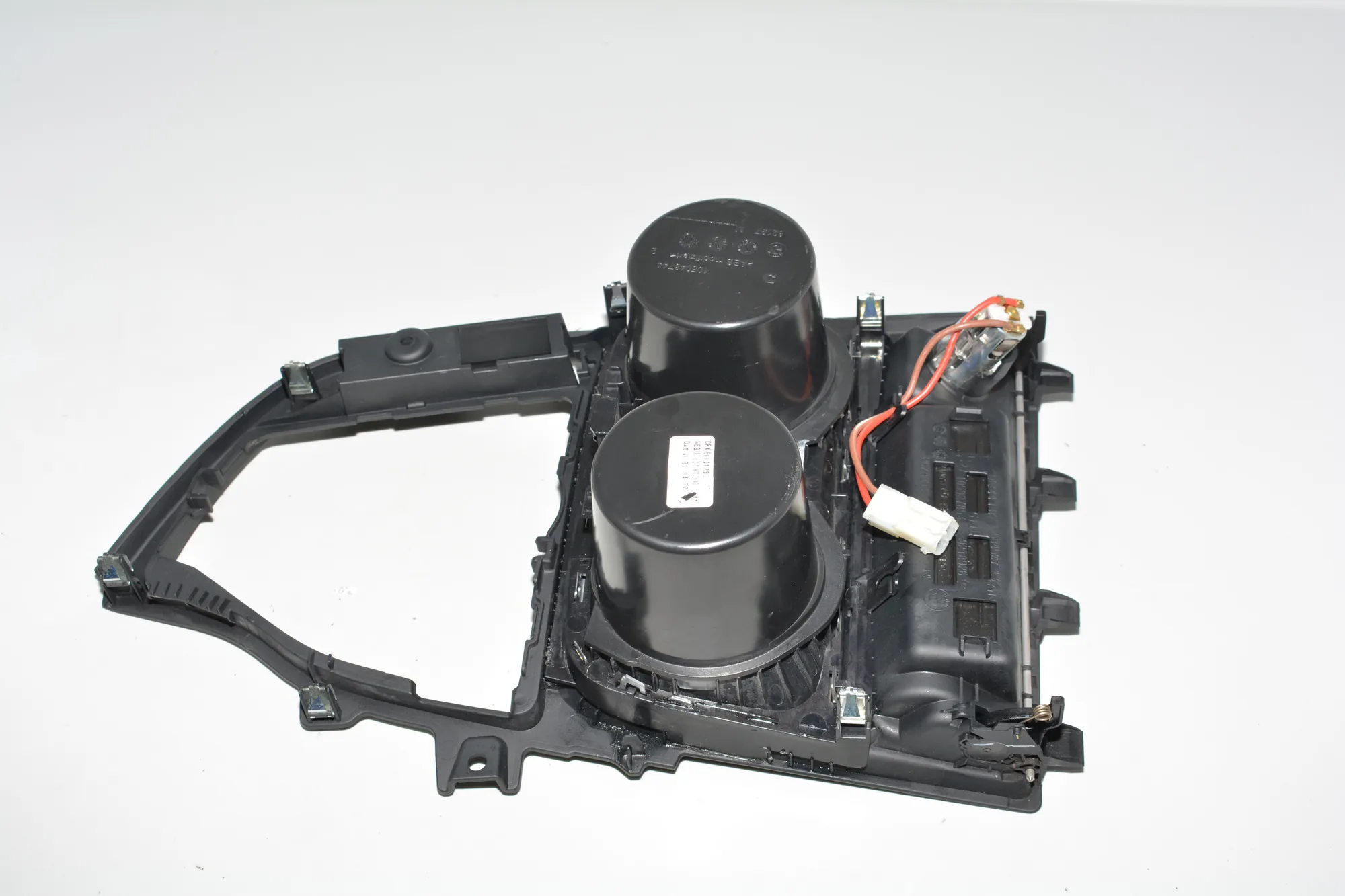 Cup Holder – OEM 9218926 · BMW 3 (F30, F80) BMW 3 (F30, F80) 316 d 2014 – 4
