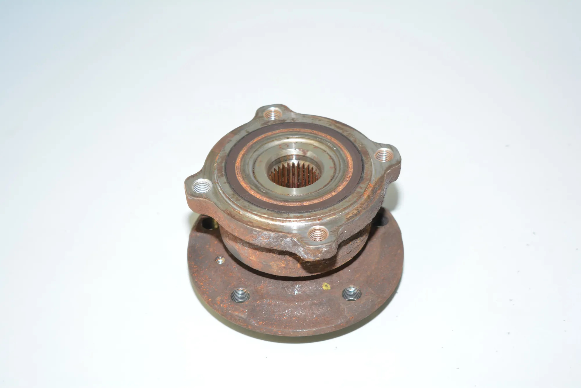 Rear Left Wheel Bearing – OEM 6795961 · BMW X6 (E71, E72) xDrive 35 d 2008 – 3