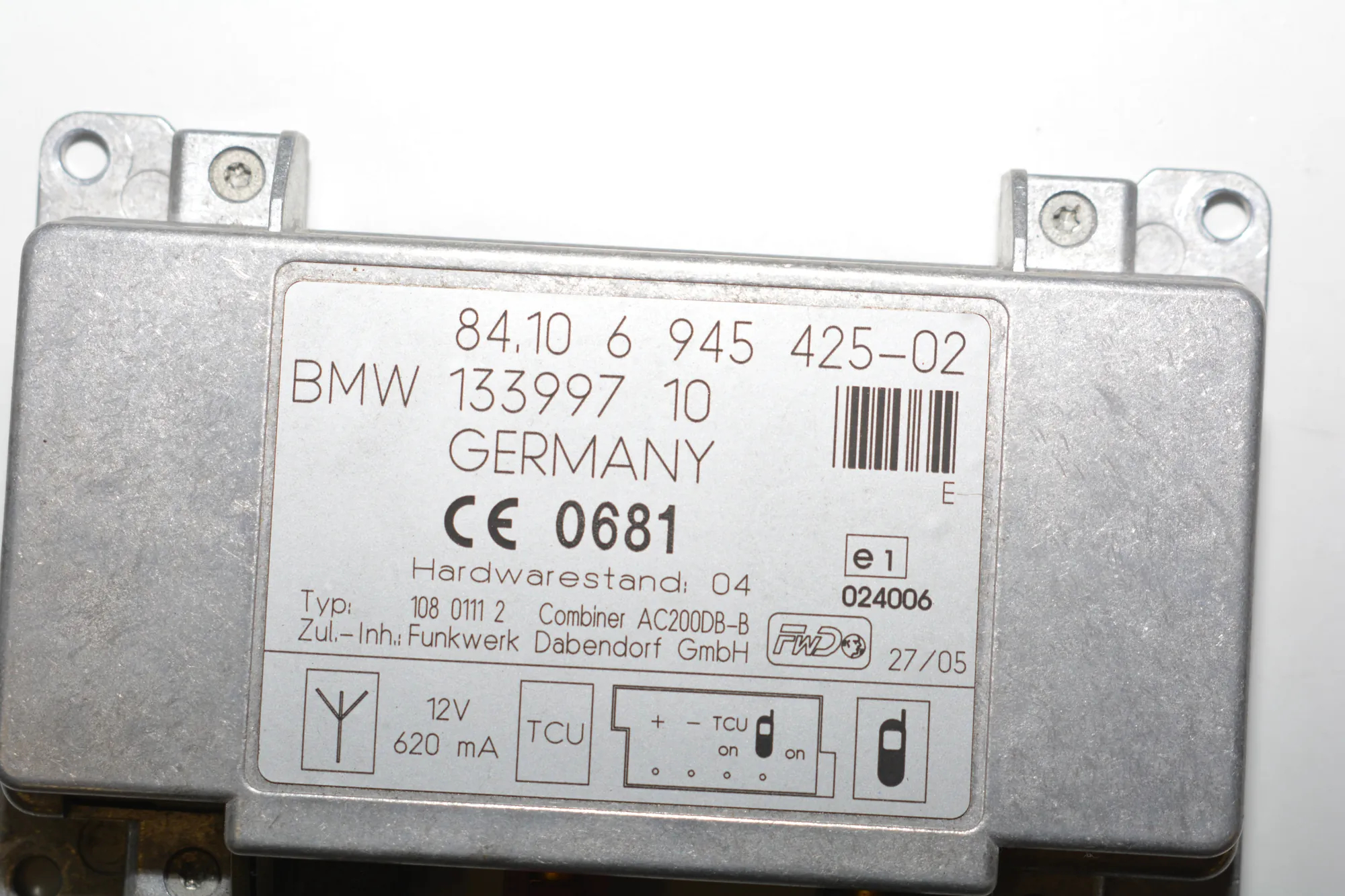 Antenna Amplifier – OEM 6945425 · BMW X5 (E53) 3.0 d 2005 – 4
