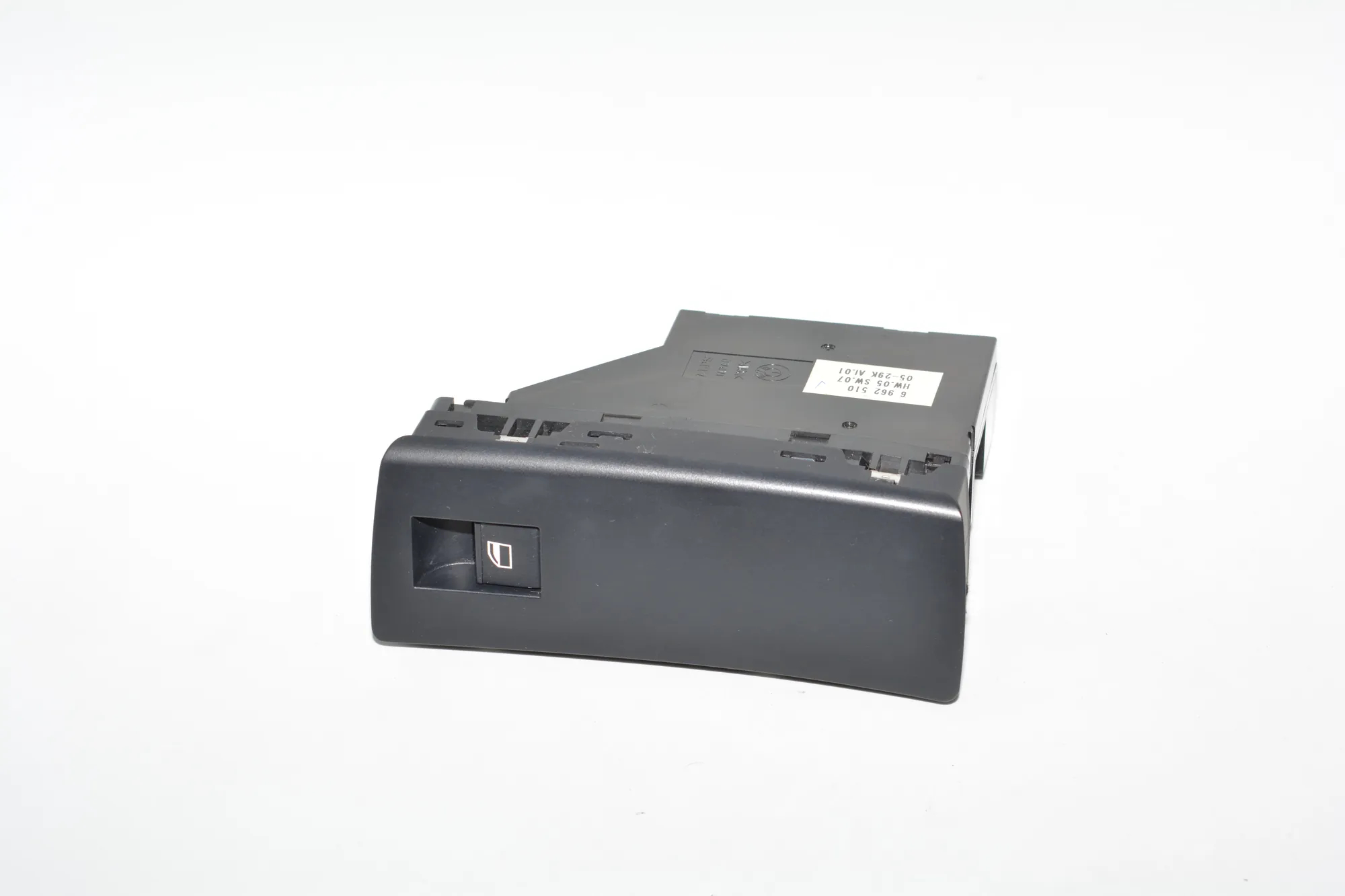 Front Left Door Window Switch – OEM 6962510 · BMW X5 (E53) 3.0 d 2005