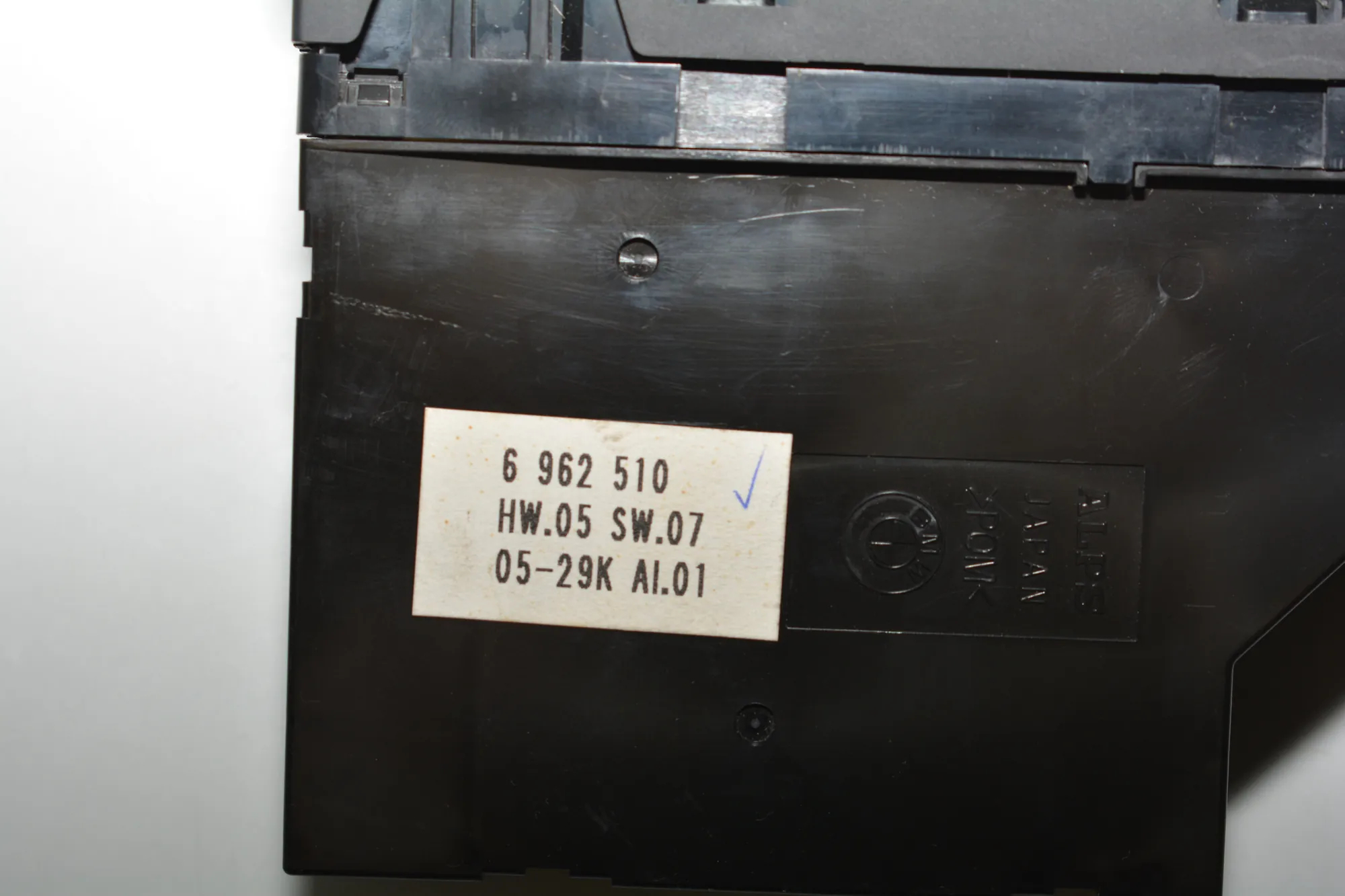 Front Left Door Window Switch – OEM 6962510 · BMW X5 (E53) 3.0 d 2005 – 5