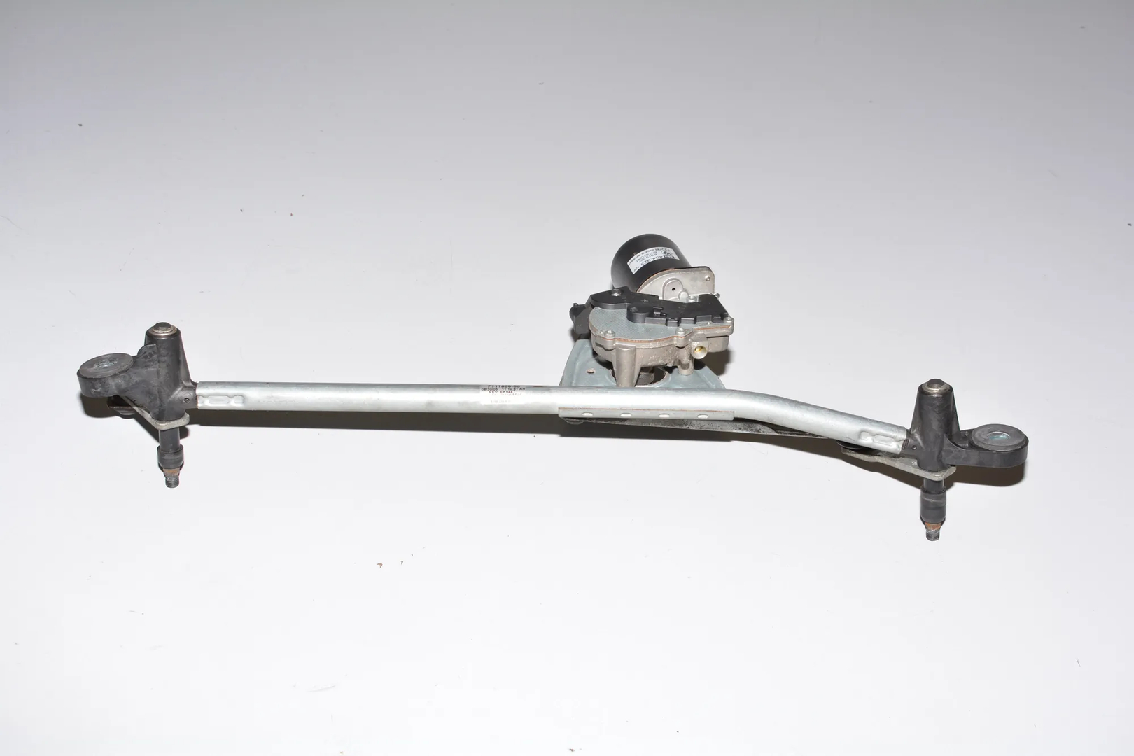 Front Windshield Wiper Mechanism – OEM 7111536 · BMW X5 (E53) 3.0 d 2005 – 2