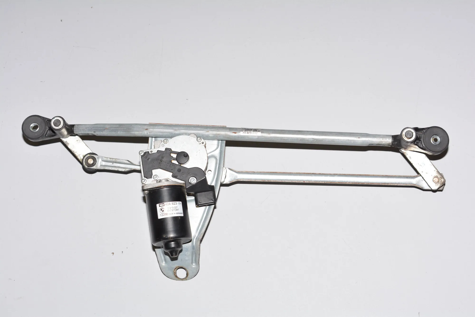 Front Windshield Wiper Mechanism – OEM 7111536 · BMW X5 (E53) 3.0 d 2005