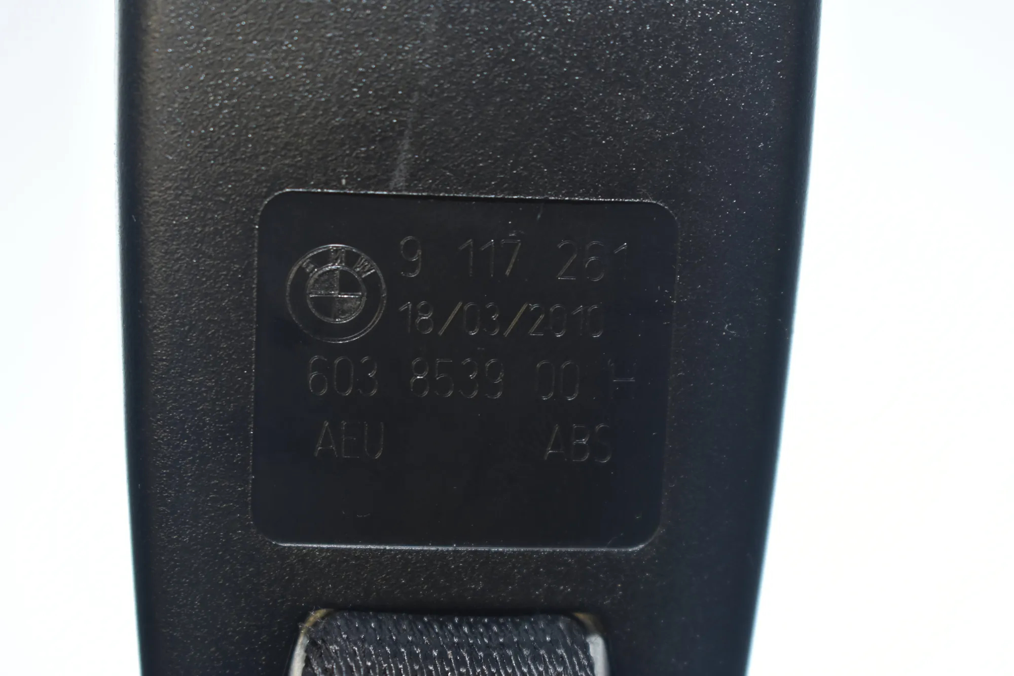 Rear Right Seat Buckle – OEM 9117261 · BMW 3 Coupe (E92) 330 d 2010 – 4