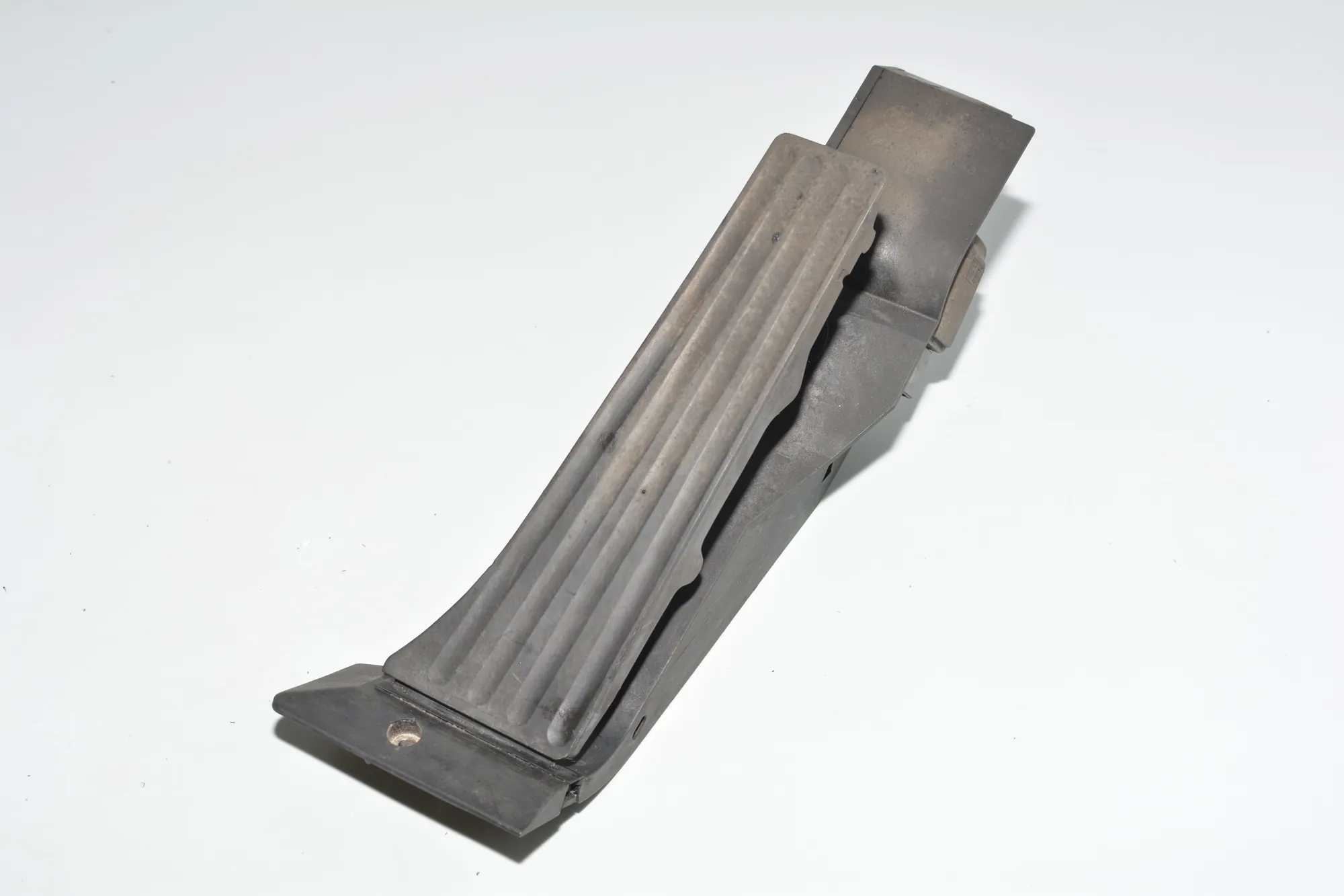 Throttle Pedal – OEM 6772645 · BMW X6 (E71, E72) xDrive 35 d 2008 – 2