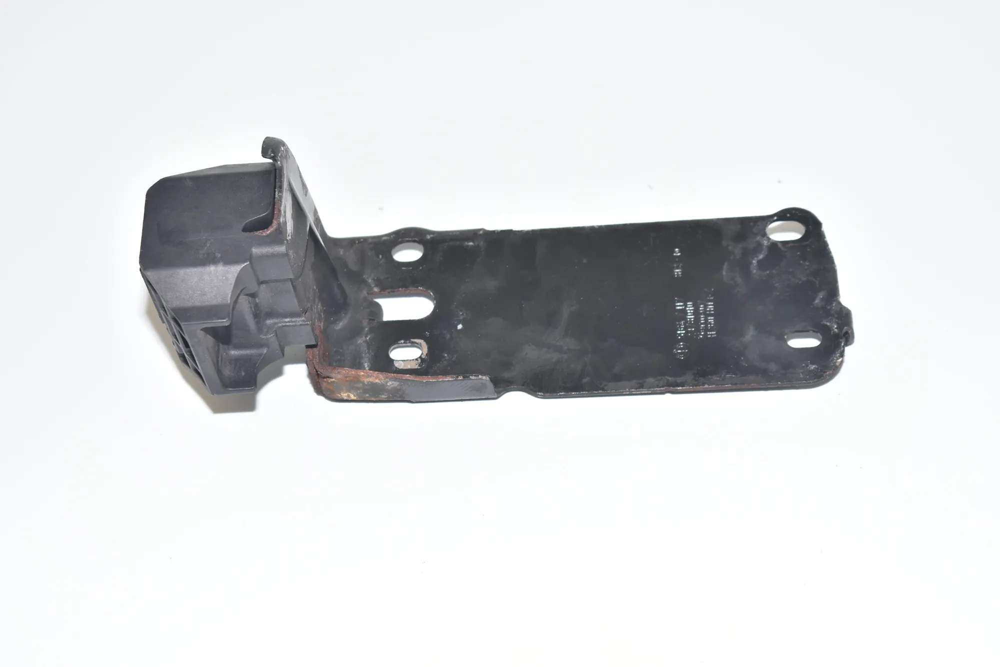 Radiator Holder – OEM 7117812 · BMW 3 Coupe (E92) 330 d 2010 – 3