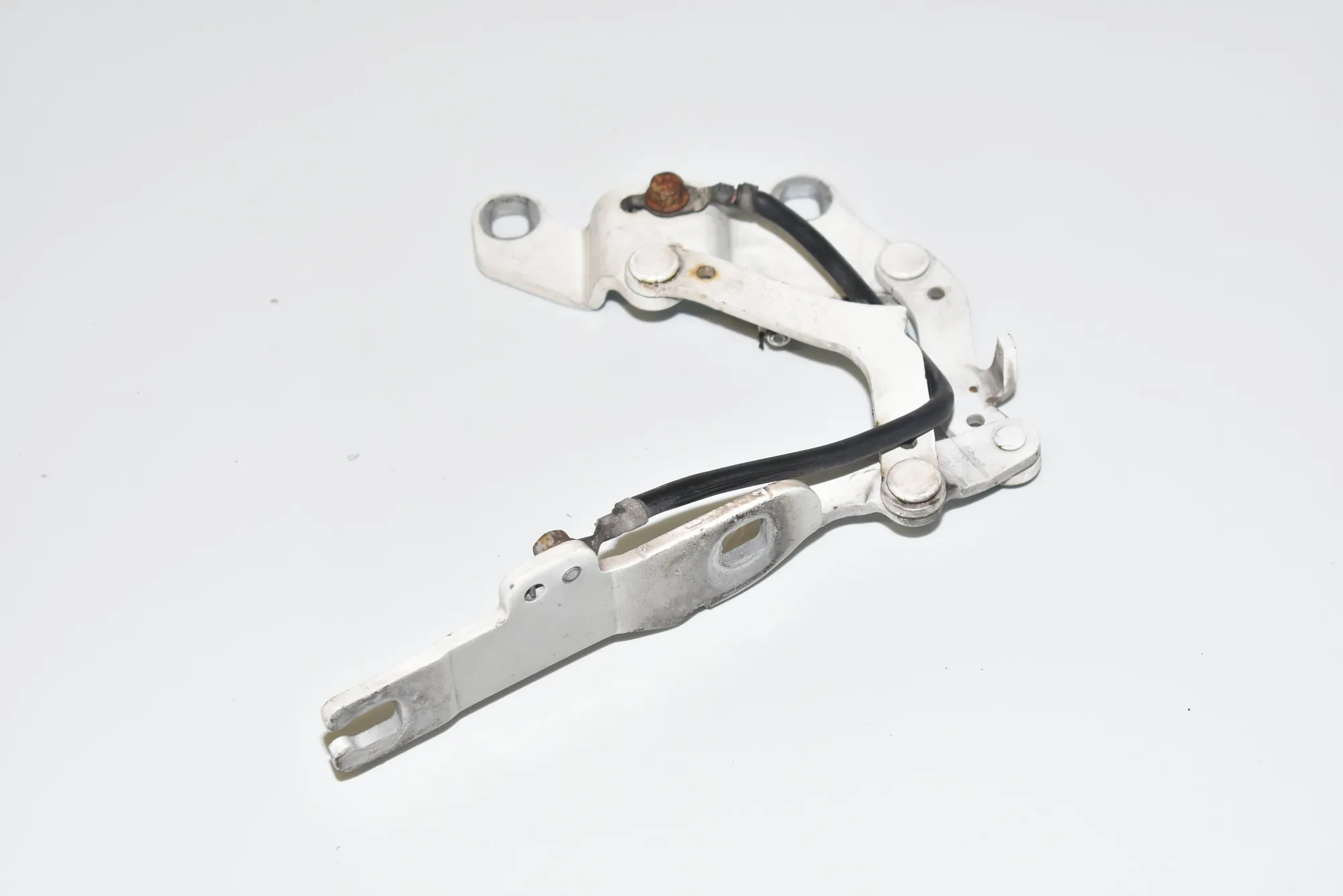 Front Left Bonnet Hinge – OEM 7115263 · BMW 3 Coupe (E92) 330 d 2010