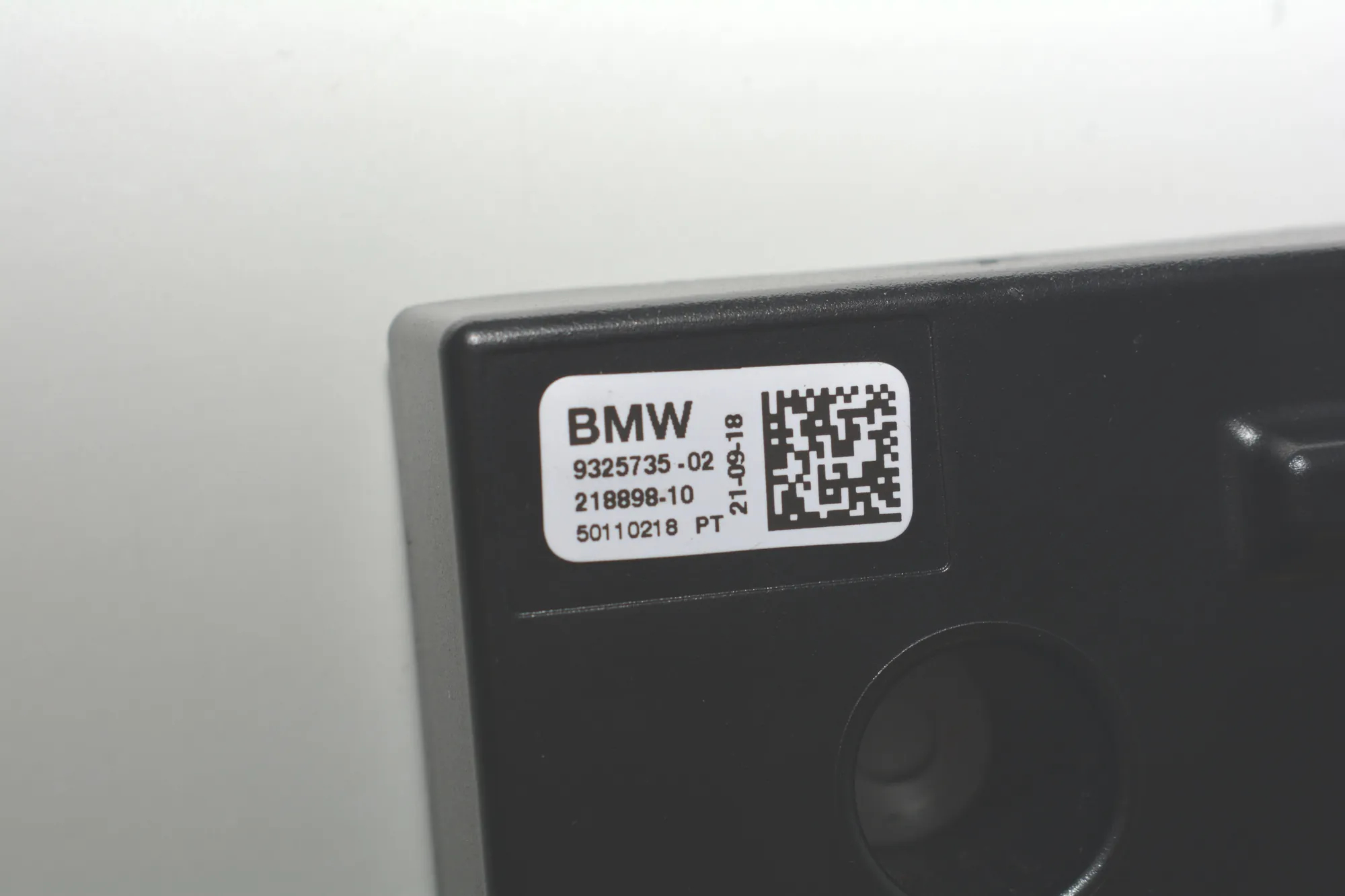 Antenna Amplifier – OEM 9325735 · BMW i3 (I01) Hybrid 2018 – 4