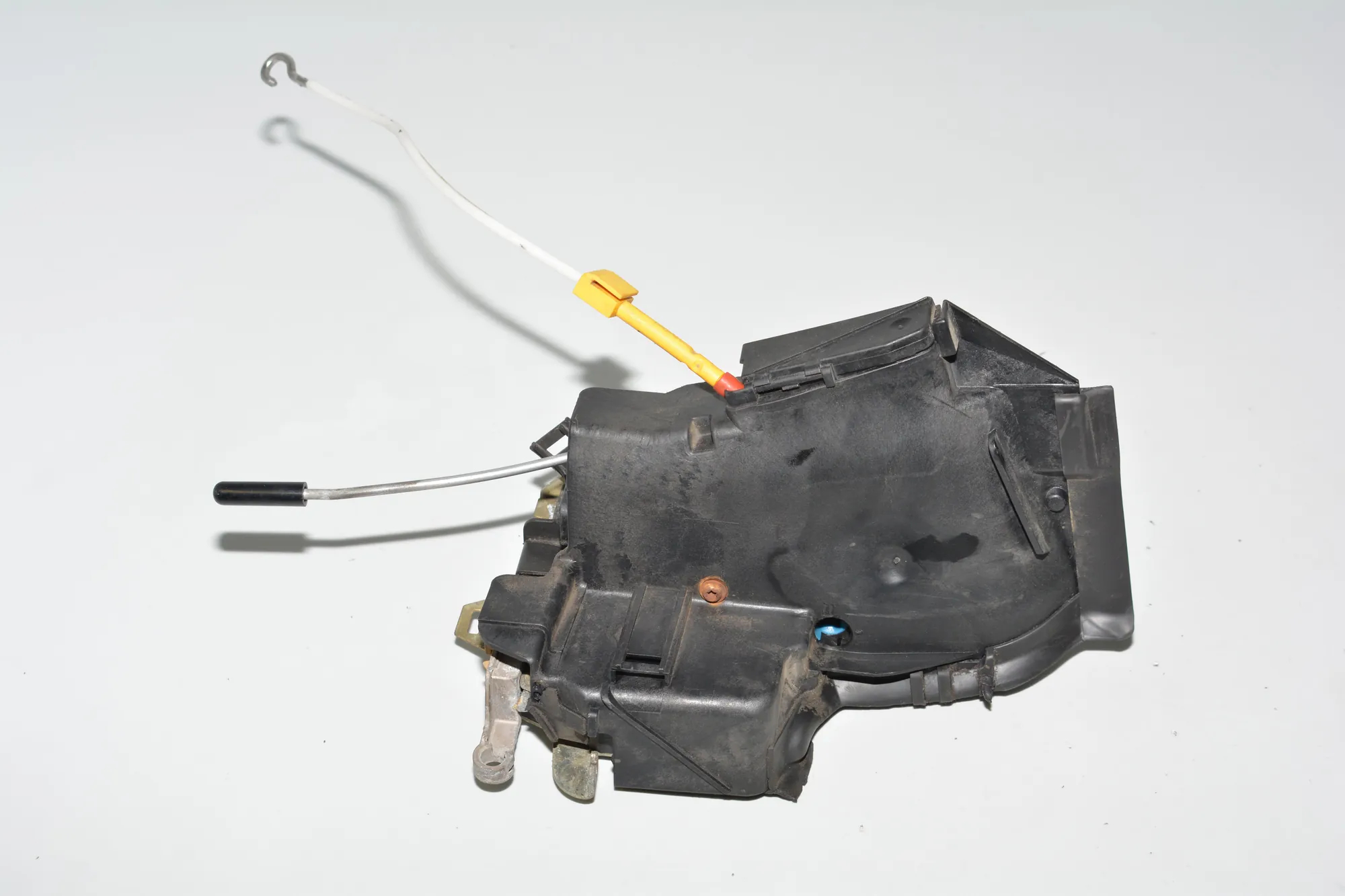 Front Left Door Lock – OEM 8166243 · BMW 5 (E39) 525 d 2001