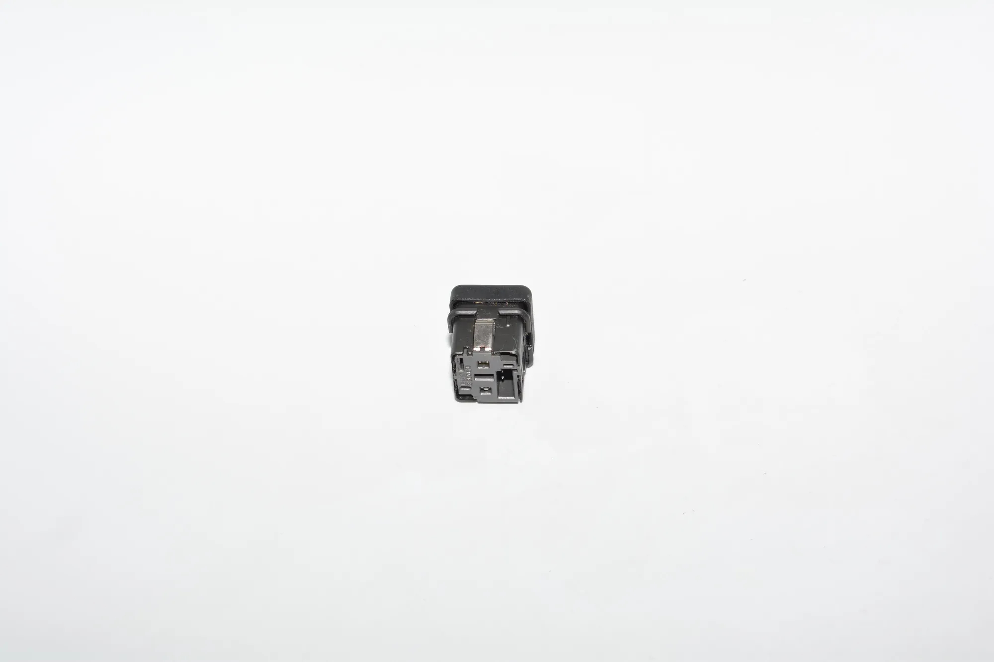 Switches – OEM 8360828 · BMW 5 (E39) 525 d 2001 – 4