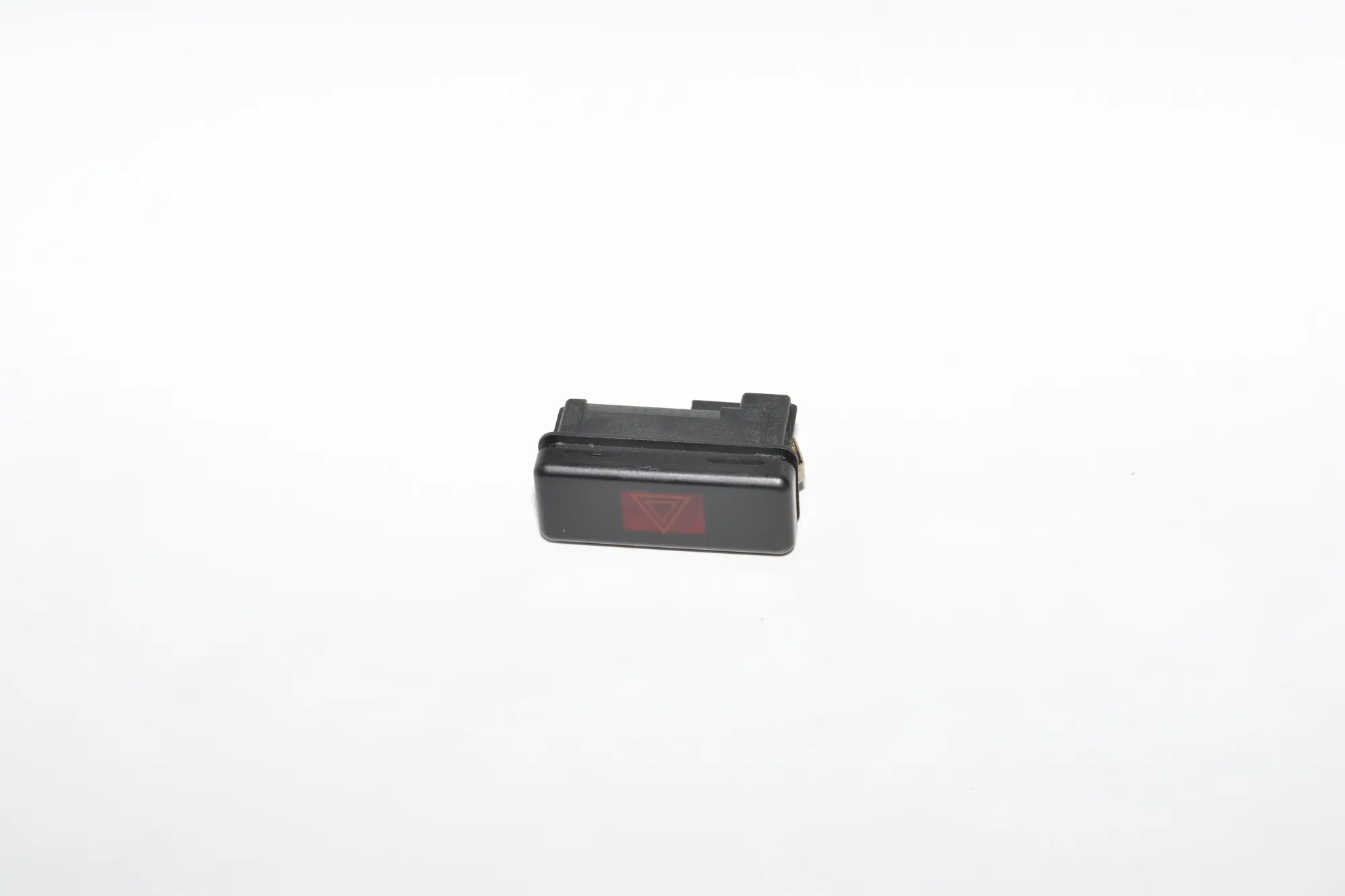Hazard Button – OEM 8350947 · BMW 5 (E39) 525 d 2001 – 2