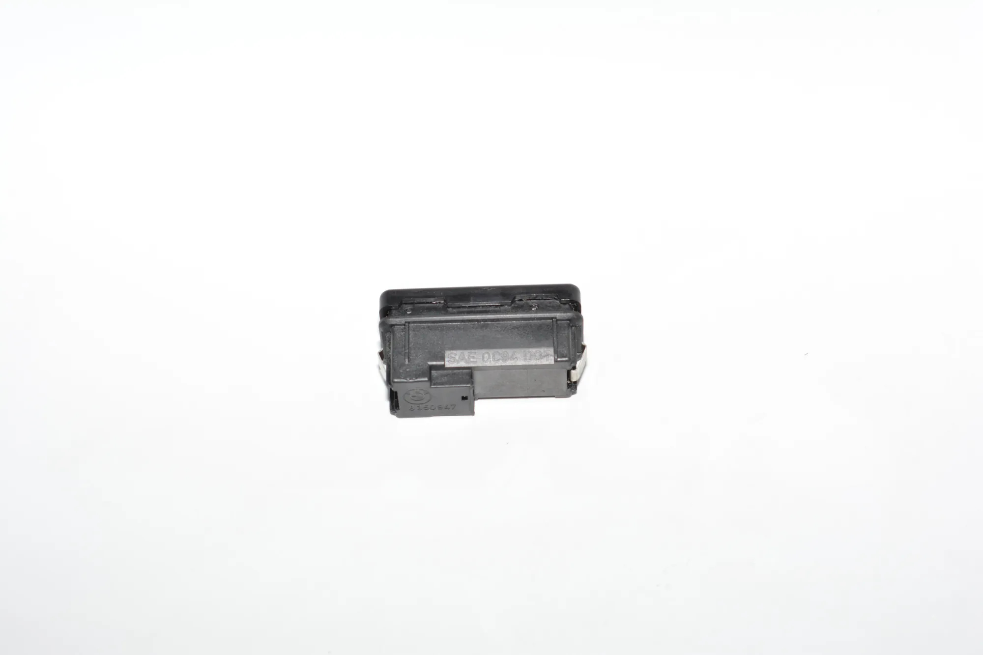 Hazard Button – OEM 8350947 · BMW 5 (E39) 525 d 2001 – 3