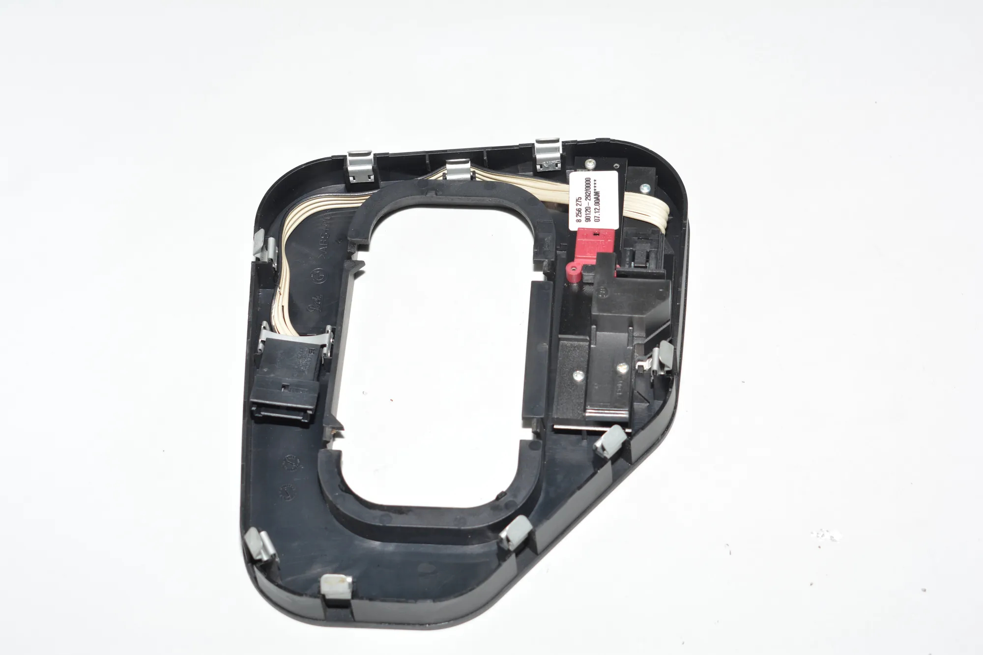 Gear Shifting Level Plastic Trim – OEM 8256275 · BMW 5 (E39) 525 d 2001 – 4