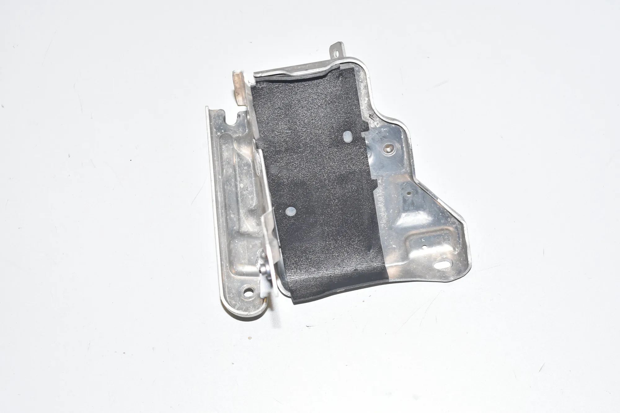 Other Body Parts – OEM 8602813 · BMW i3 (I01) Hybrid 2018 – 2