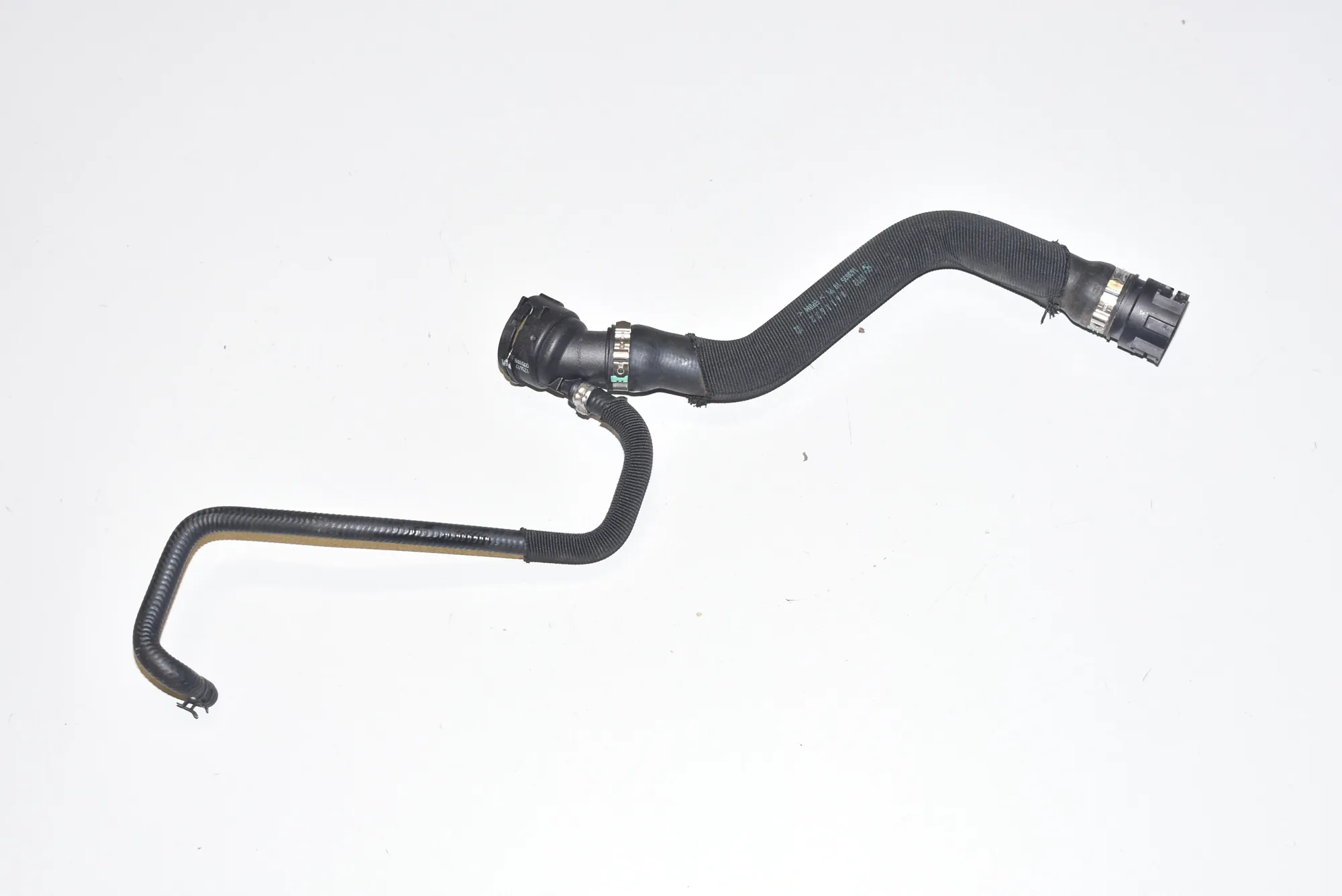Coolant Hose Pipe – OEM 8611672 · BMW i3 (I01) Hybrid 2018 – 2