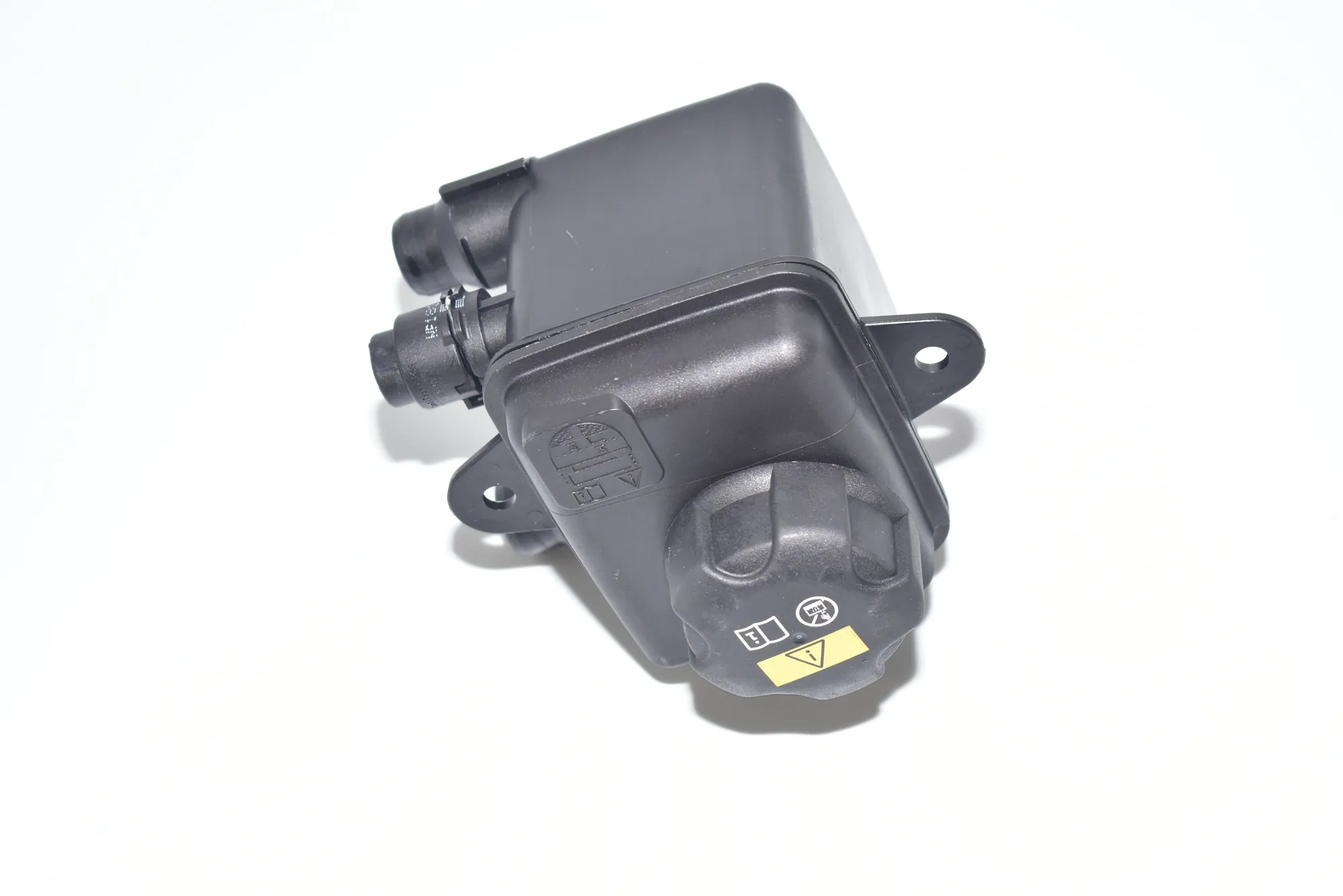 Expansion Tank – OEM 9327150 · BMW i3 (I01) Hybrid 2018 – 2