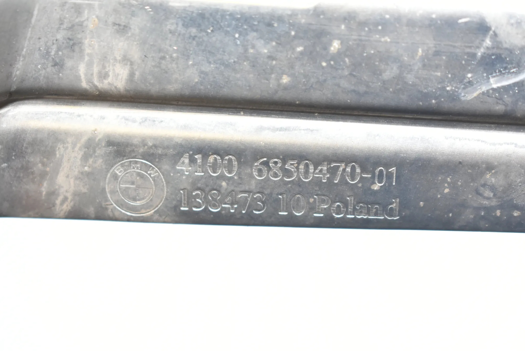 ABS Pump Holder – OEM 6850470 · BMW i3 (I01) Hybrid 2018 – 4